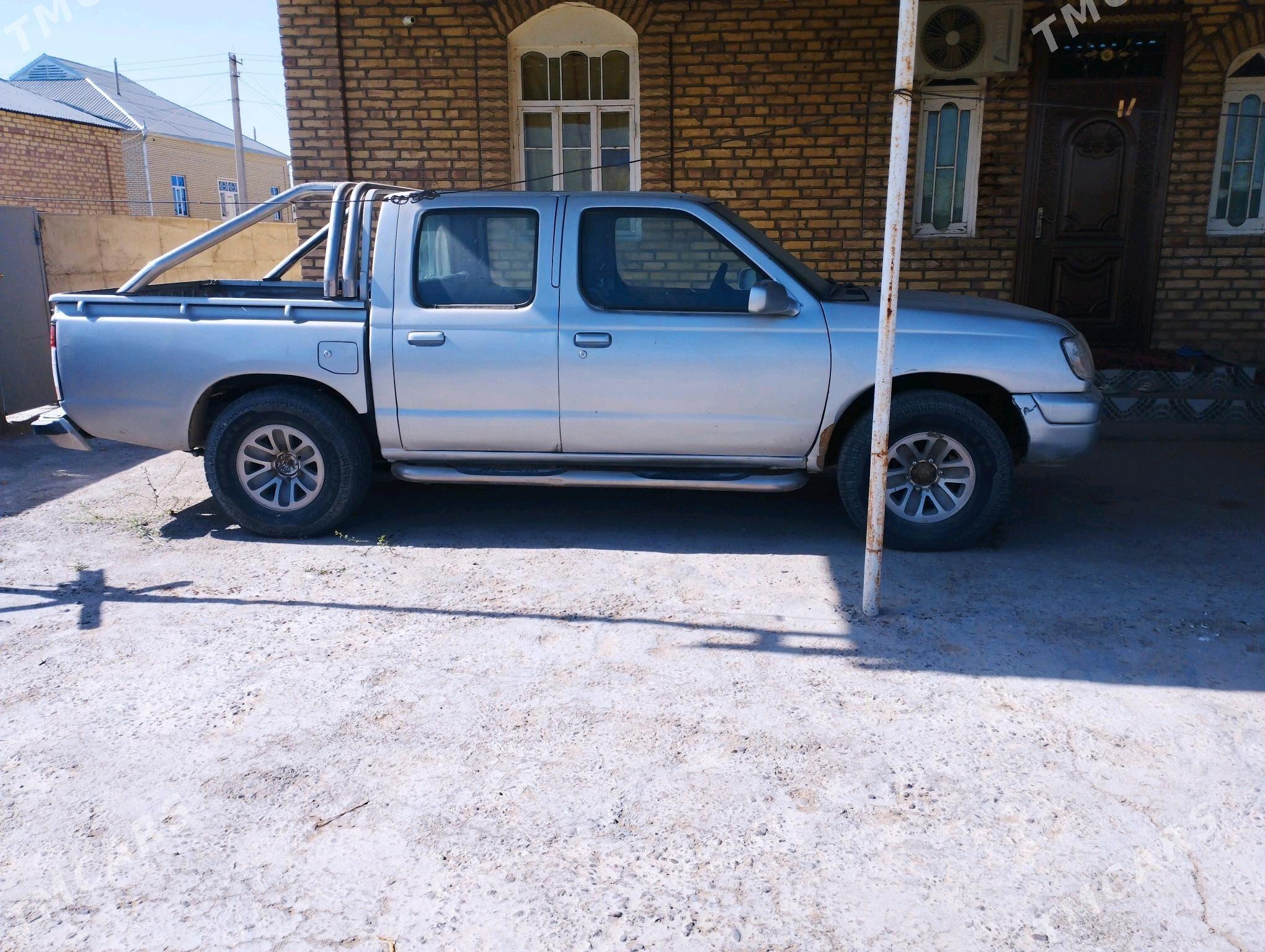 Toyota Tacoma 2002 - 60 000 TMT - Сакарчага - img 2