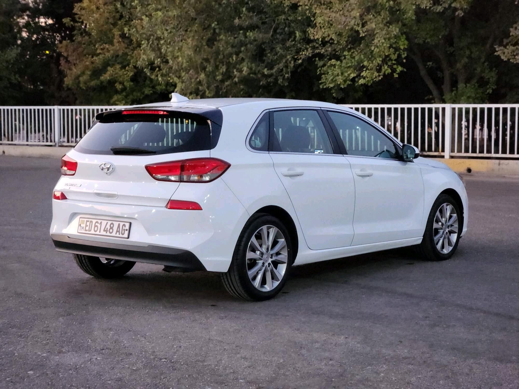 Hyundai Elantra 2020 - 220 000 TMT - Мир 5 - img 2