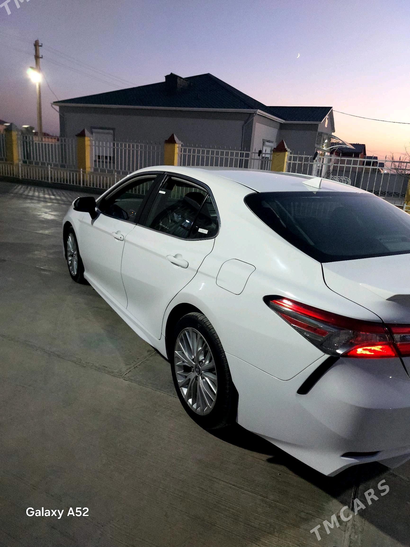 Toyota Camry 2019 - 320 000 TMT - Балканабат - img 2