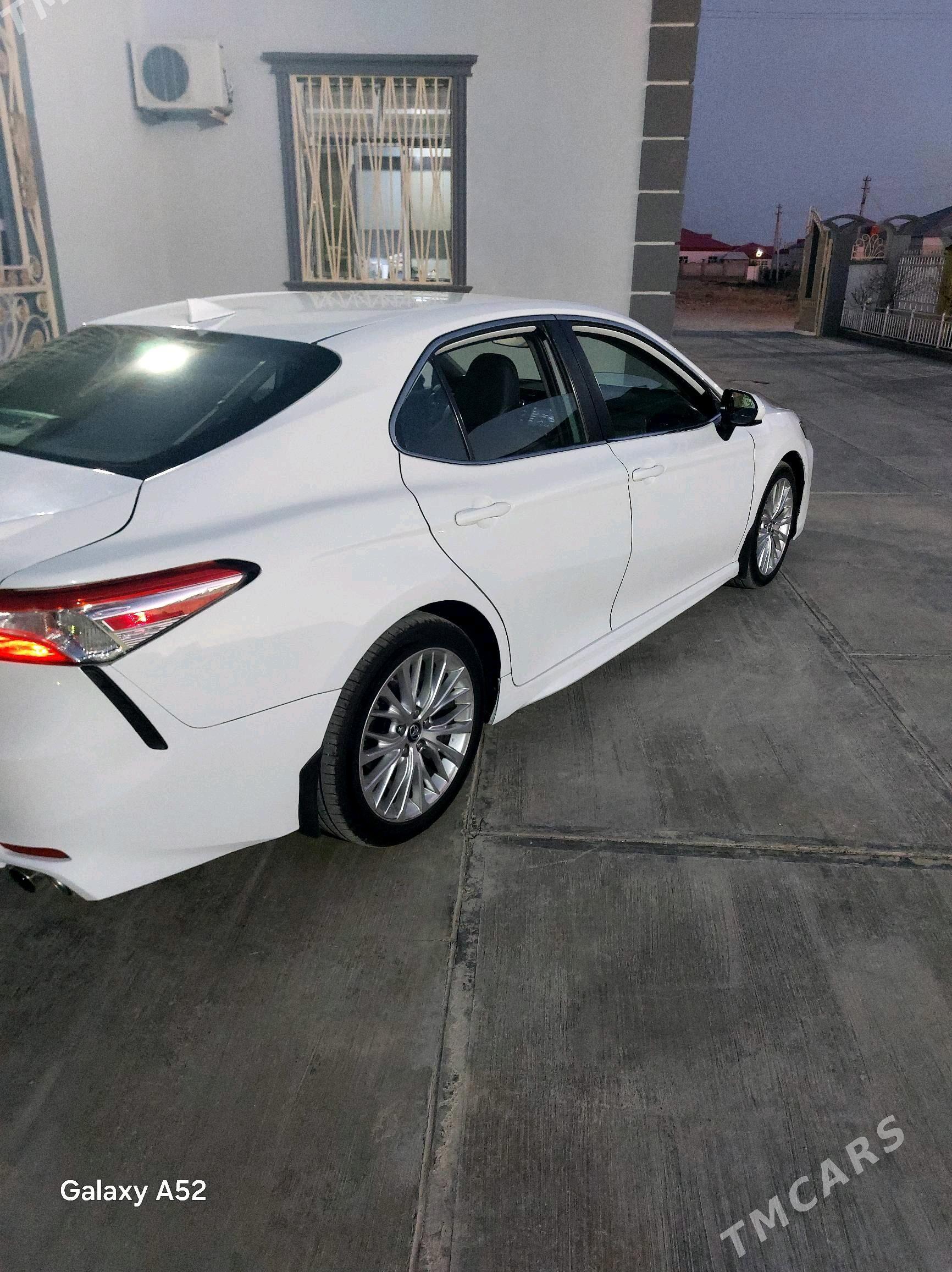 Toyota Camry 2019 - 320 000 TMT - Балканабат - img 5
