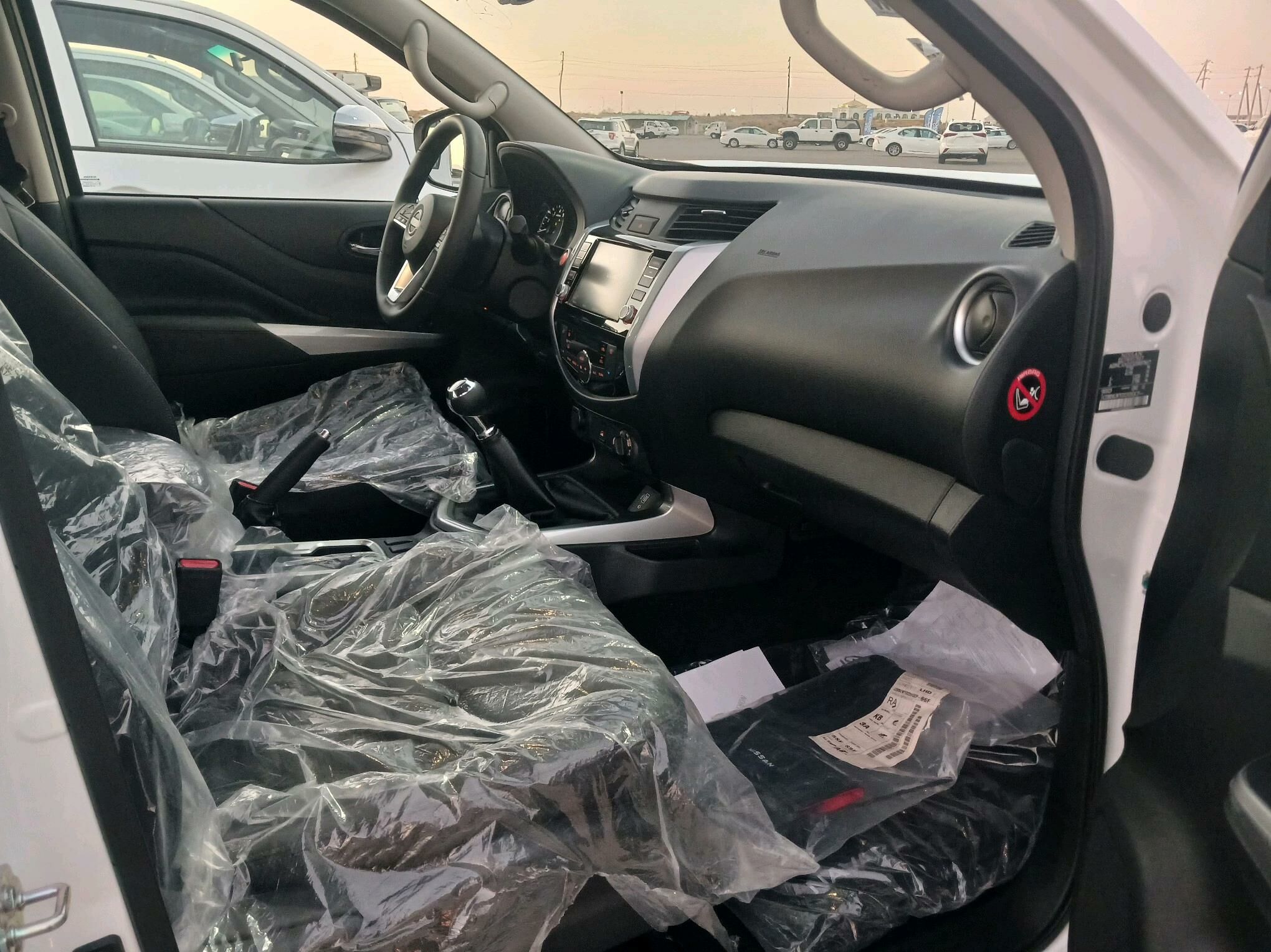 Nissan Navara 2024 - 460 000 TMT - Ашхабад - img 9