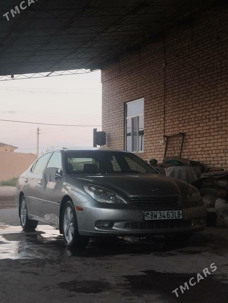 Lexus ES 300 2003 - 185 555 TMT - Дянев - img 2