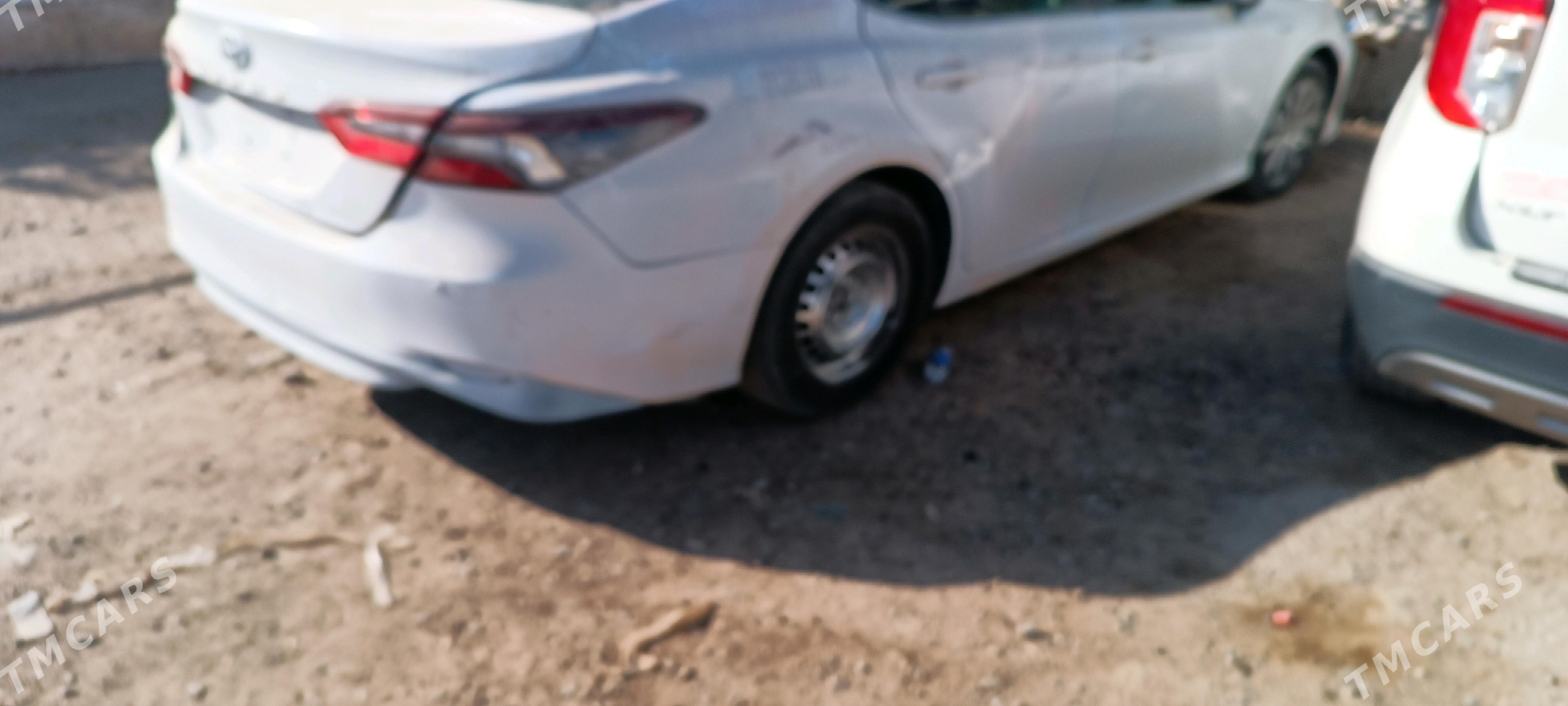 Toyota Camry 2022 - 215 000 TMT - Baýramaly - img 5