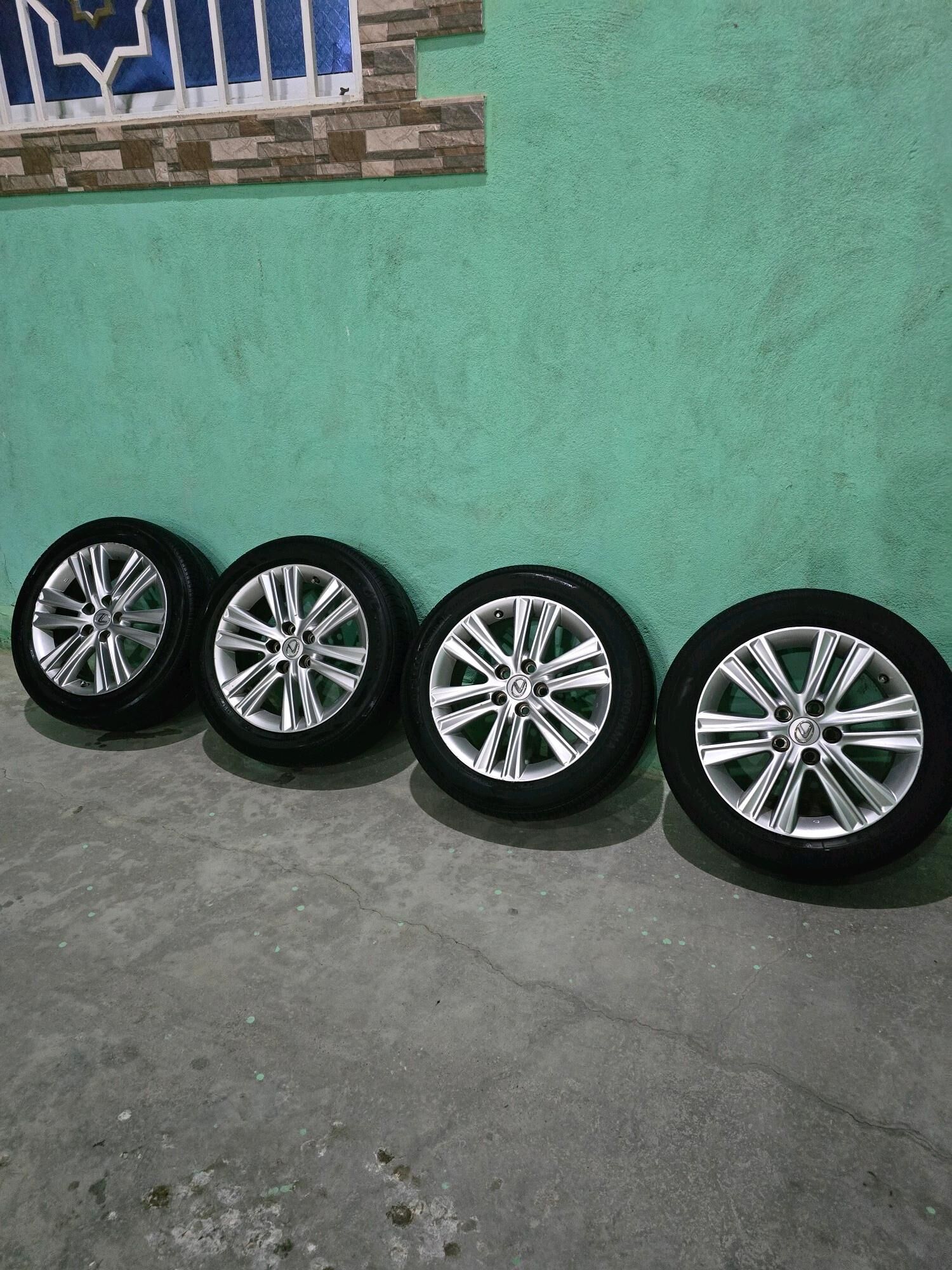 Leksus teker 4 200 TMT - Бахарден - img 2