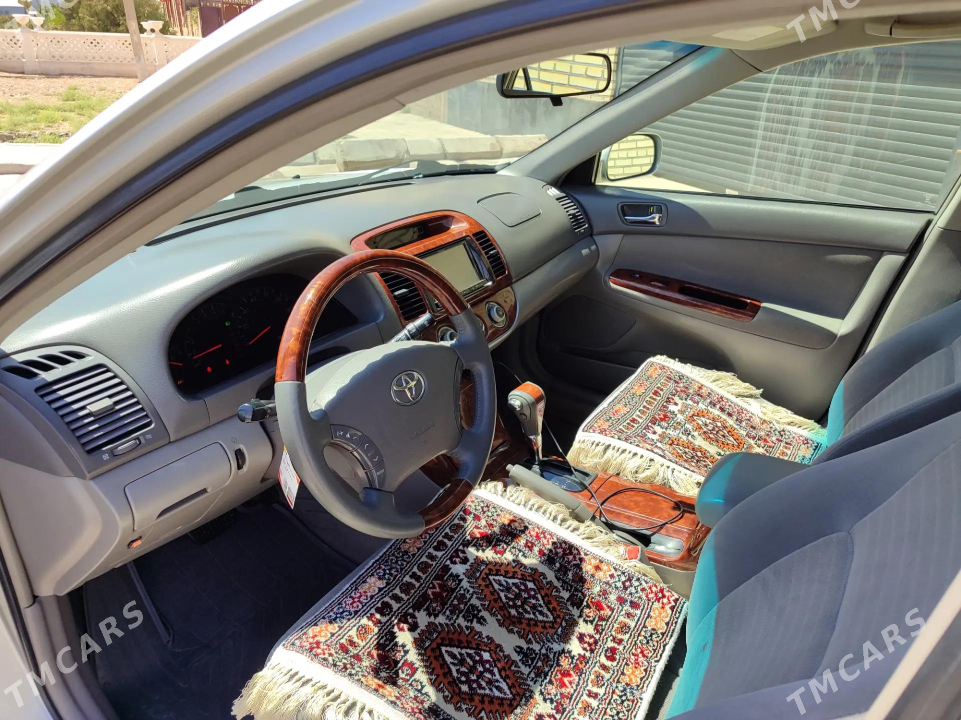 Toyota Camry 2005 - 215 000 TMT - Sarahs - img 6
