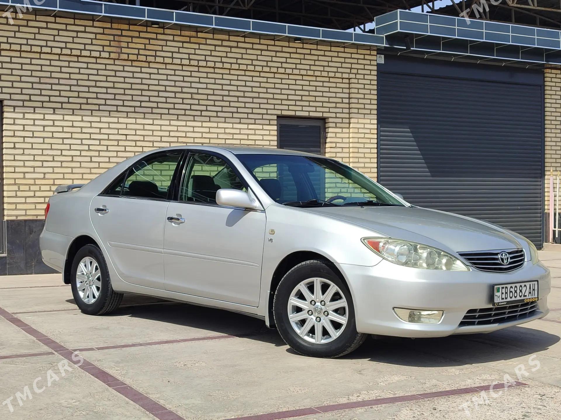 Toyota Camry 2005 - 215 000 TMT - Sarahs - img 4
