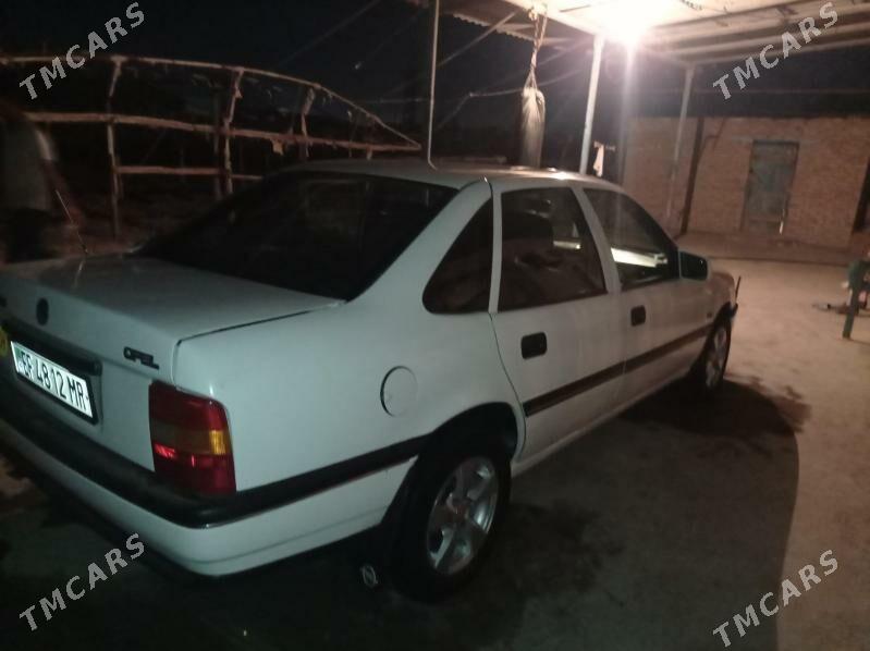 Opel Vectra 1992 - 32 000 TMT - Мары - img 7
