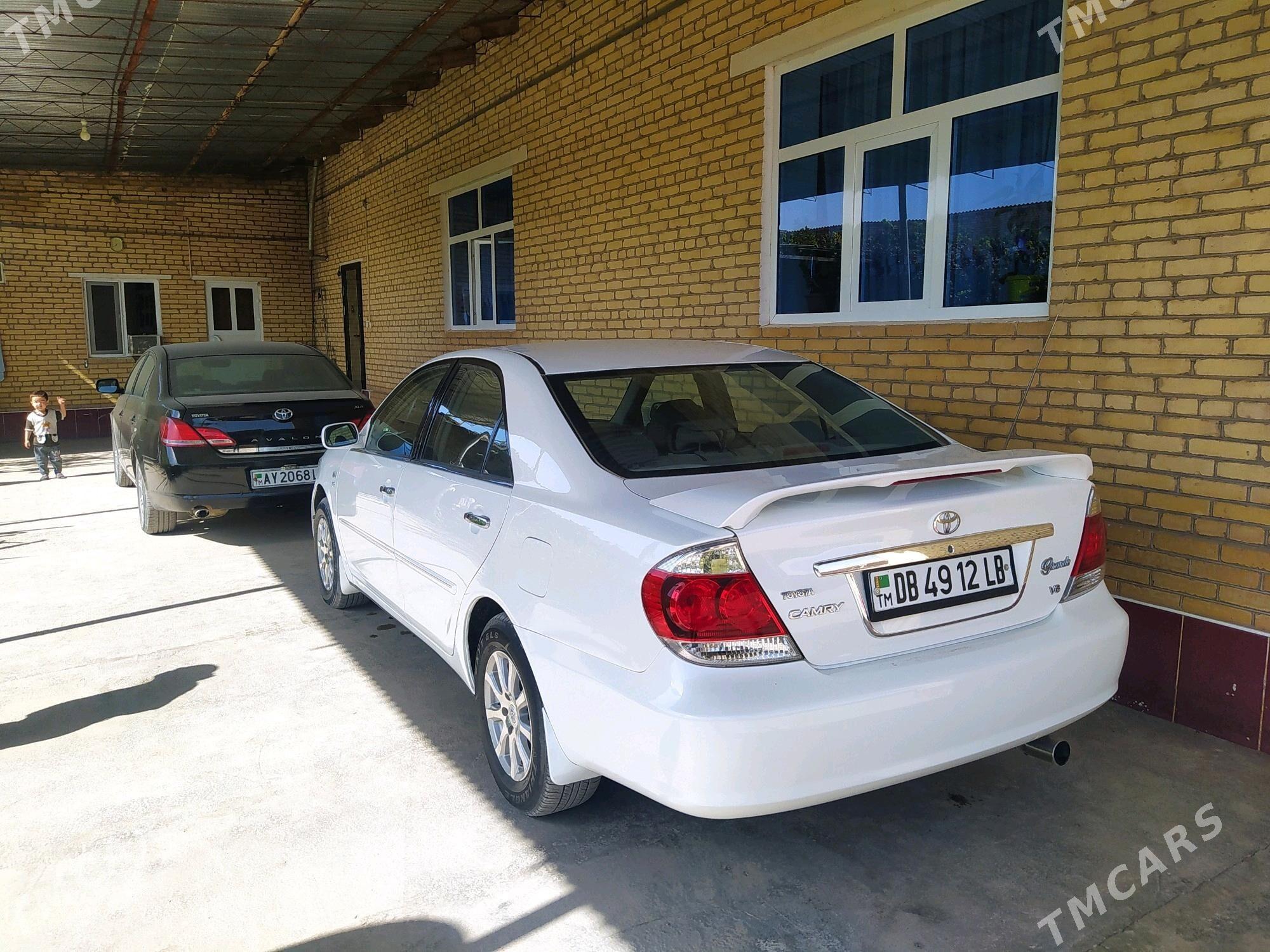 Toyota Camry 2005 - 150 000 TMT - Saýat - img 2