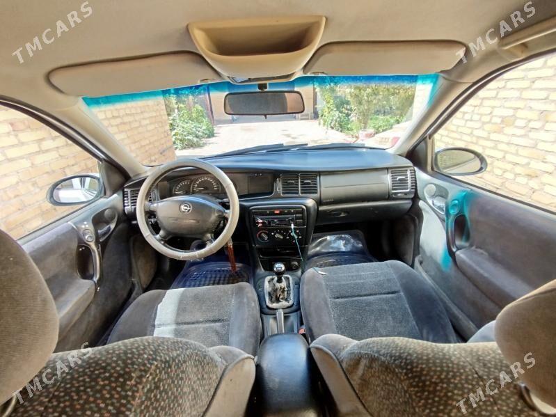 Opel Vectra 1999 - 52 000 TMT - Фарап - img 1