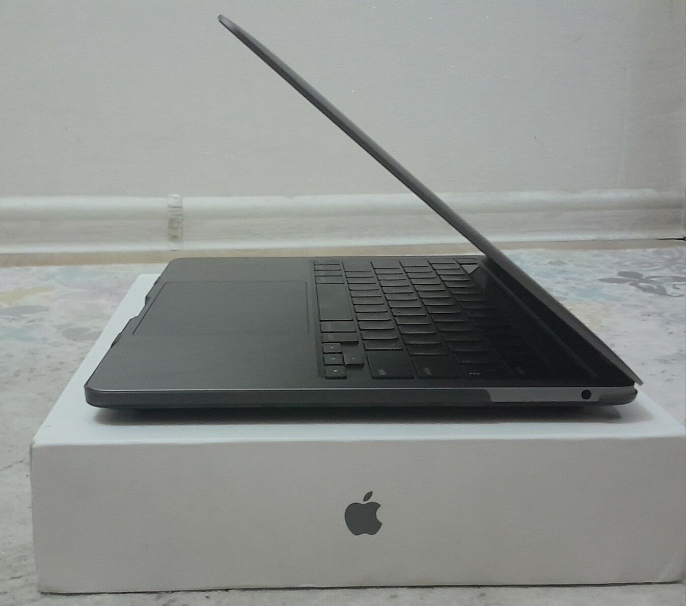 MacBook pro 13-inch M2 - Ашхабад - img 9
