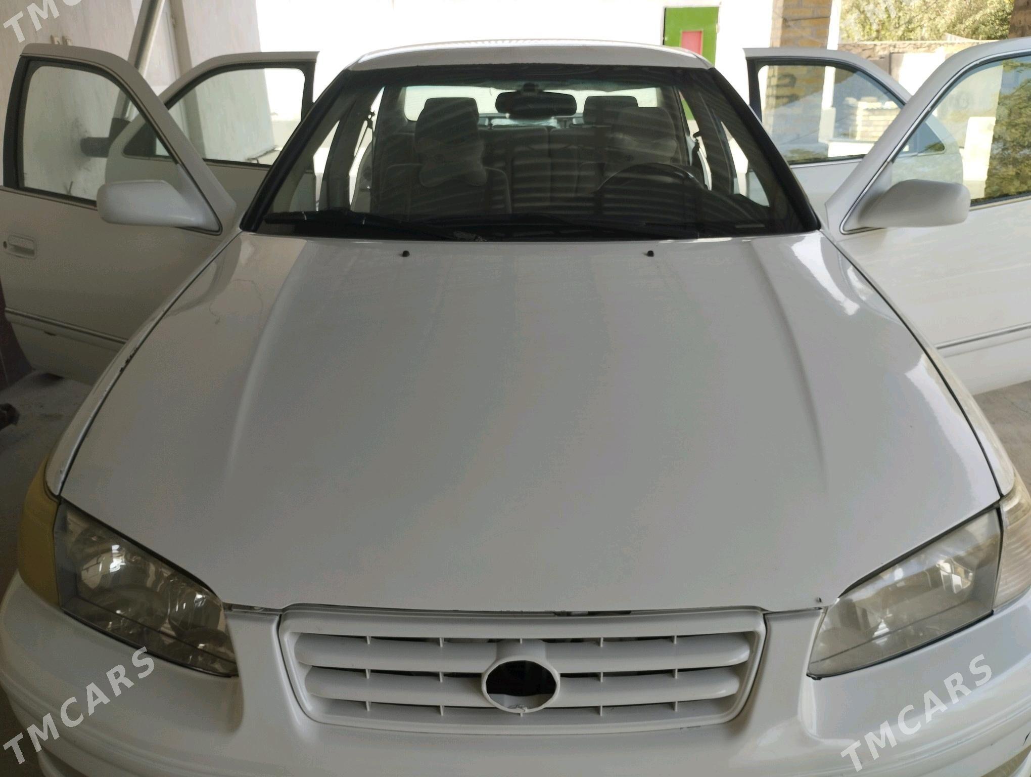 Toyota Camry 2000 - 120 000 TMT - Dostluk - img 3