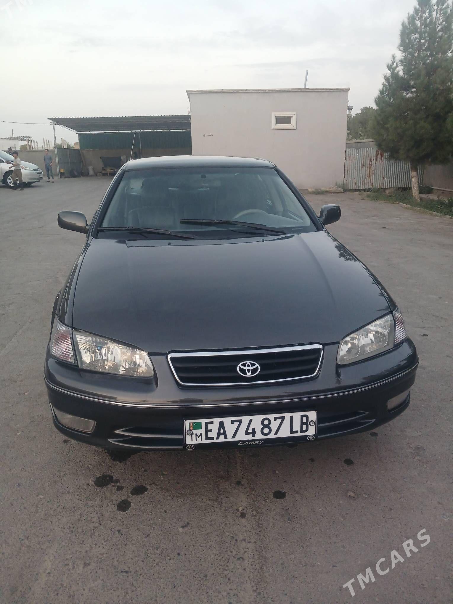 Toyota Camry 2001 - 130 000 TMT - Саят - img 2