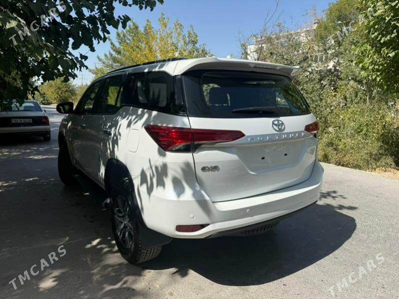 Toyota Fortuner 2025 - 690 000 TMT - Türkmenabat - img 6