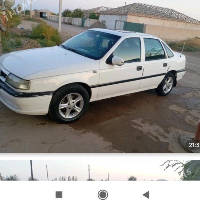 Opel Vectra 1993 - 33 000 TMT - Губадаг - img 2