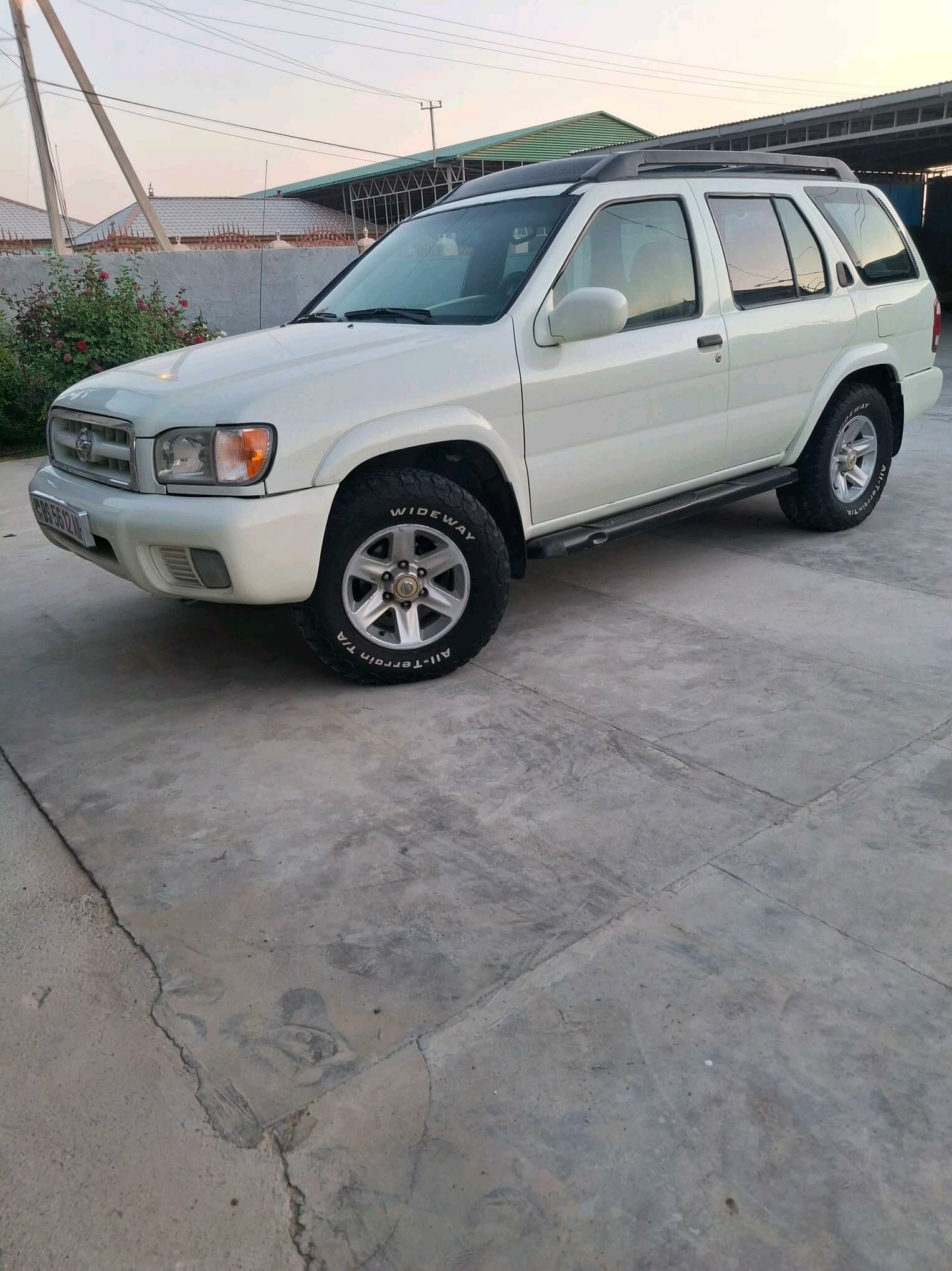 Nissan Pathfinder 2002 - 140 000 TMT - Бахарден - img 2
