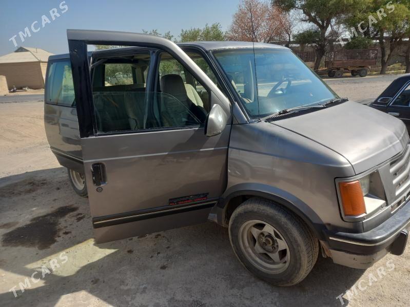 Chevrolet Venture 1996 - 35 000 TMT - Мургап - img 3