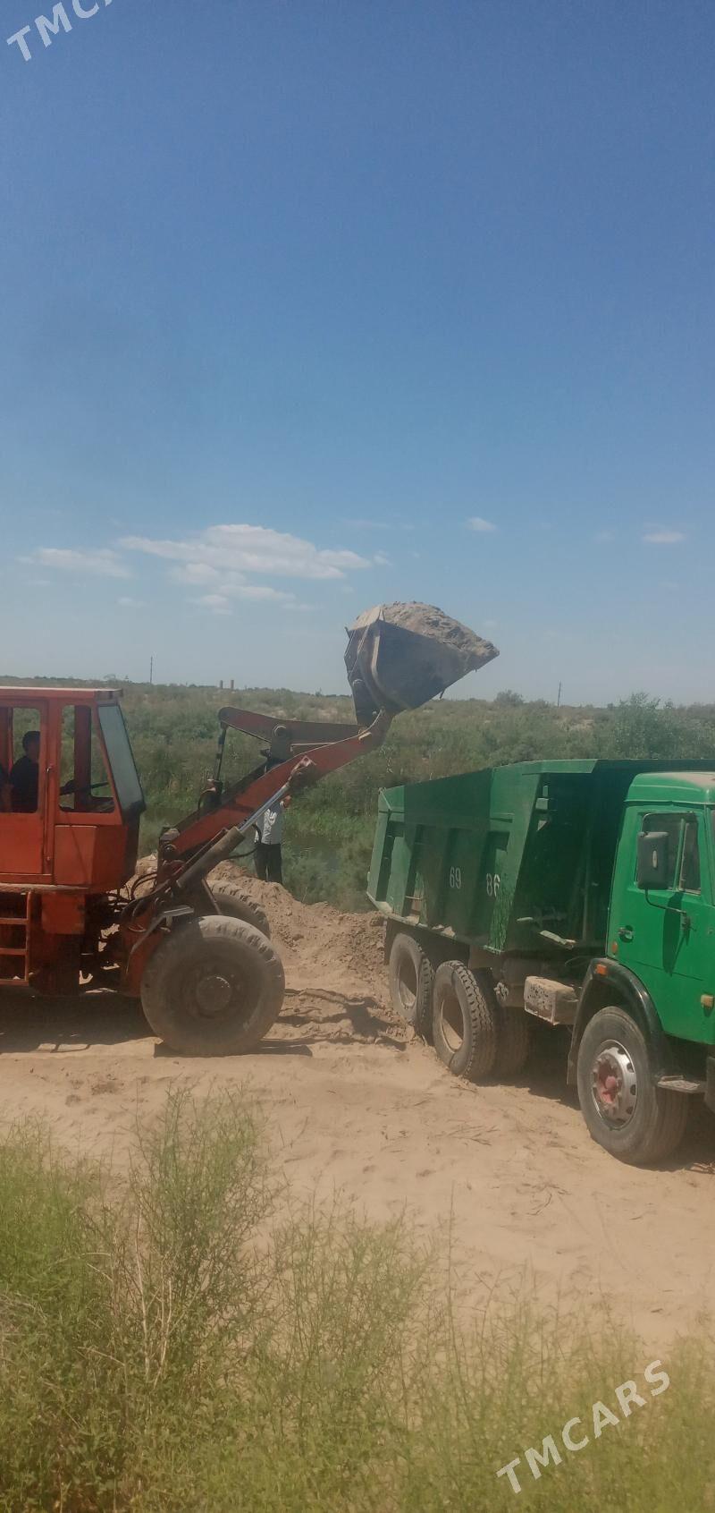 Kamaz 6520 2000 - 180 000 TMT - Köneürgenç - img 3