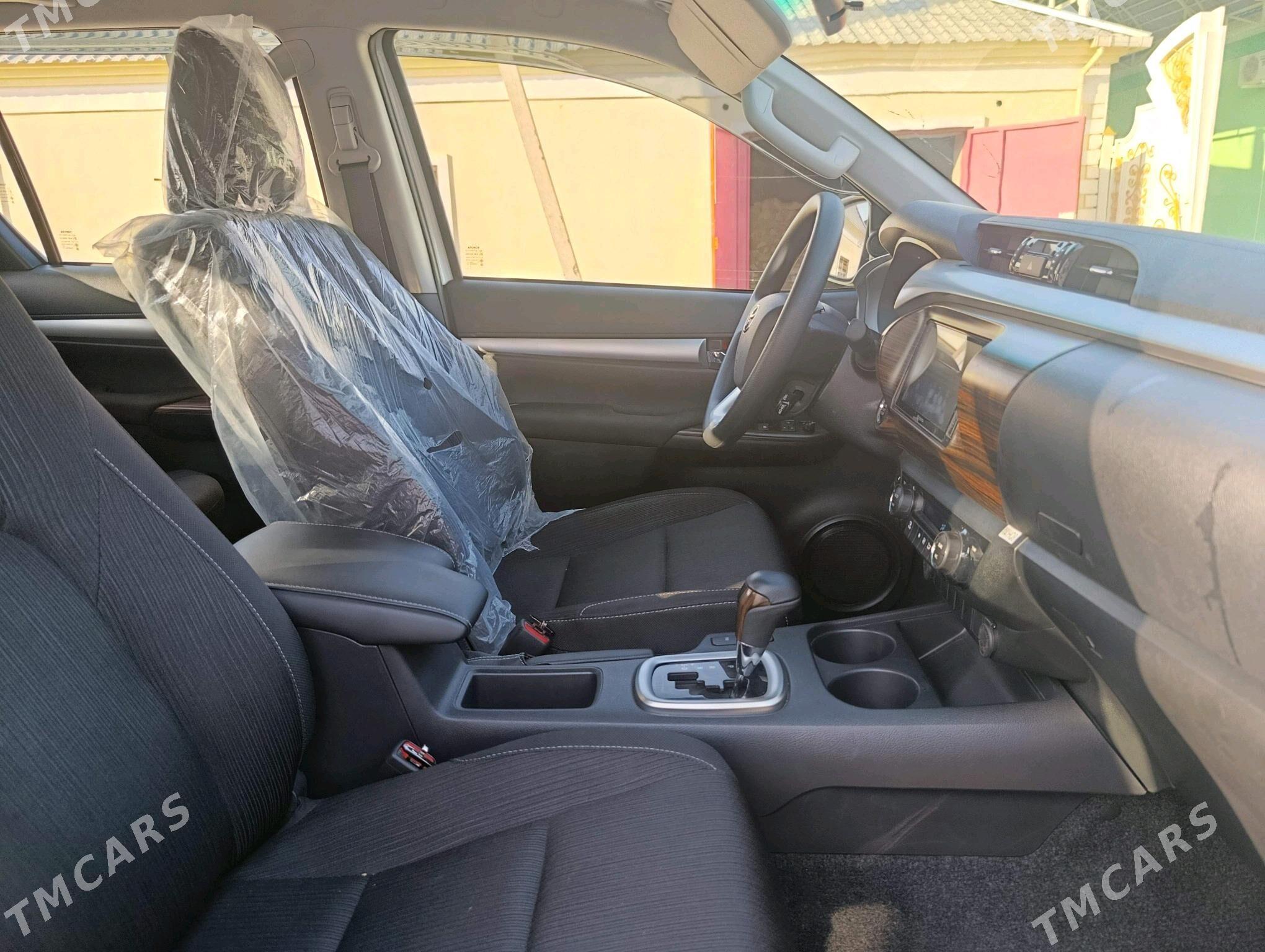 Toyota Hilux 2025 - 699 000 TMT - Балканабат - img 5