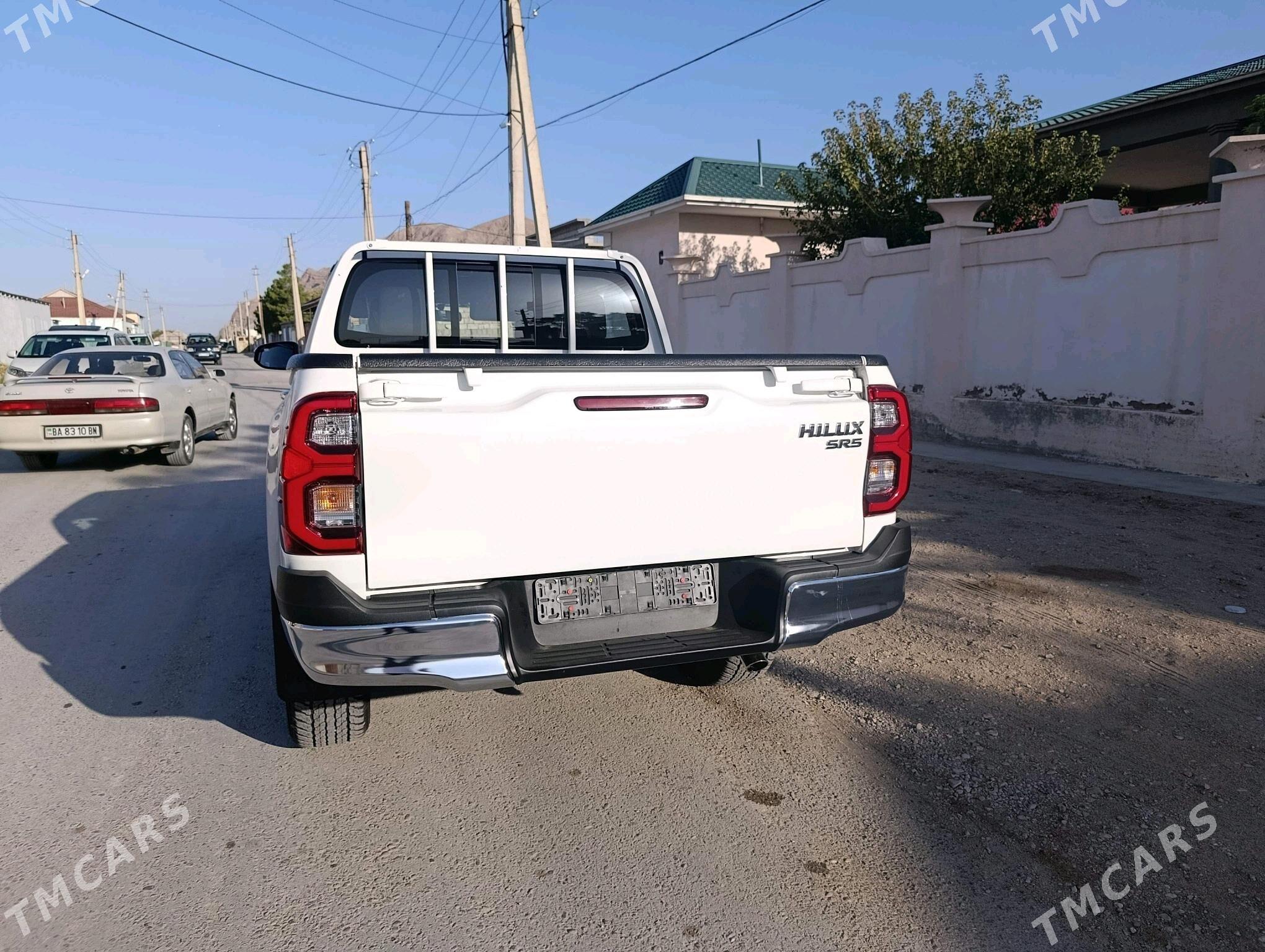 Toyota Hilux 2025 - 699 000 TMT - Балканабат - img 6