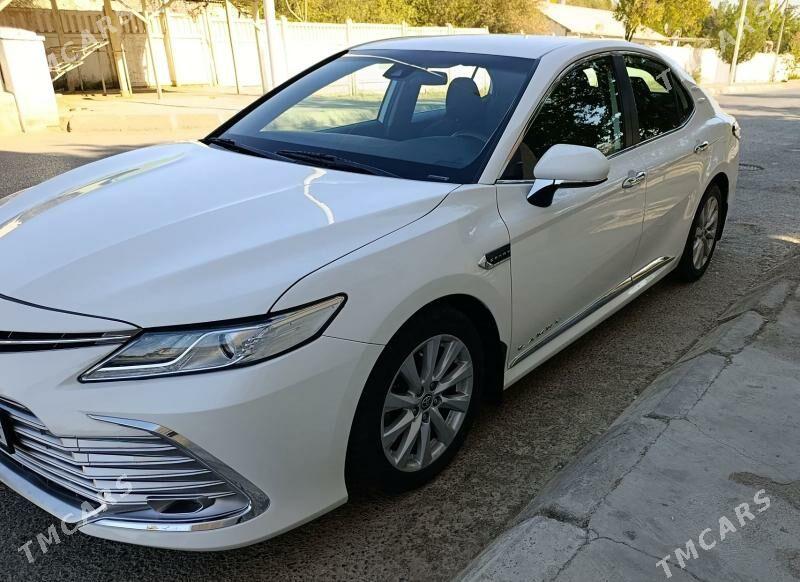 Toyota Camry 2020 - 325 000 TMT - Baýramaly - img 3