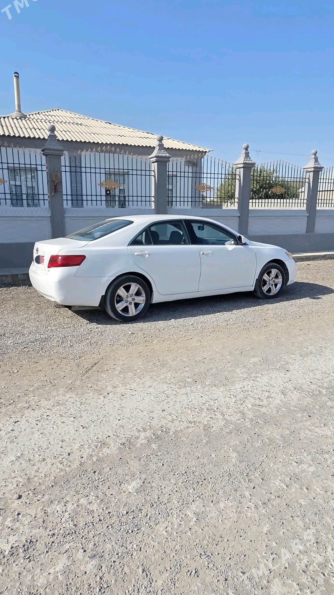 Toyota Camry 2010 - 125 000 TMT - Гёкдепе - img 3