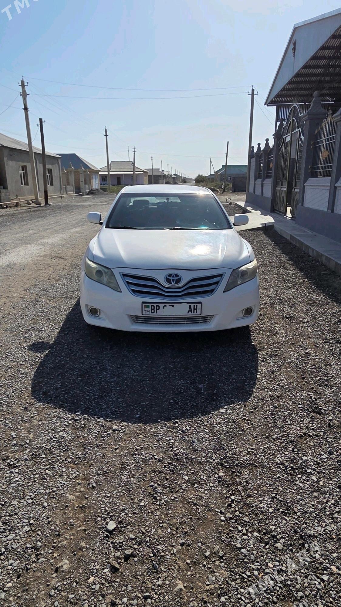 Toyota Camry 2010 - 125 000 TMT - Гёкдепе - img 4
