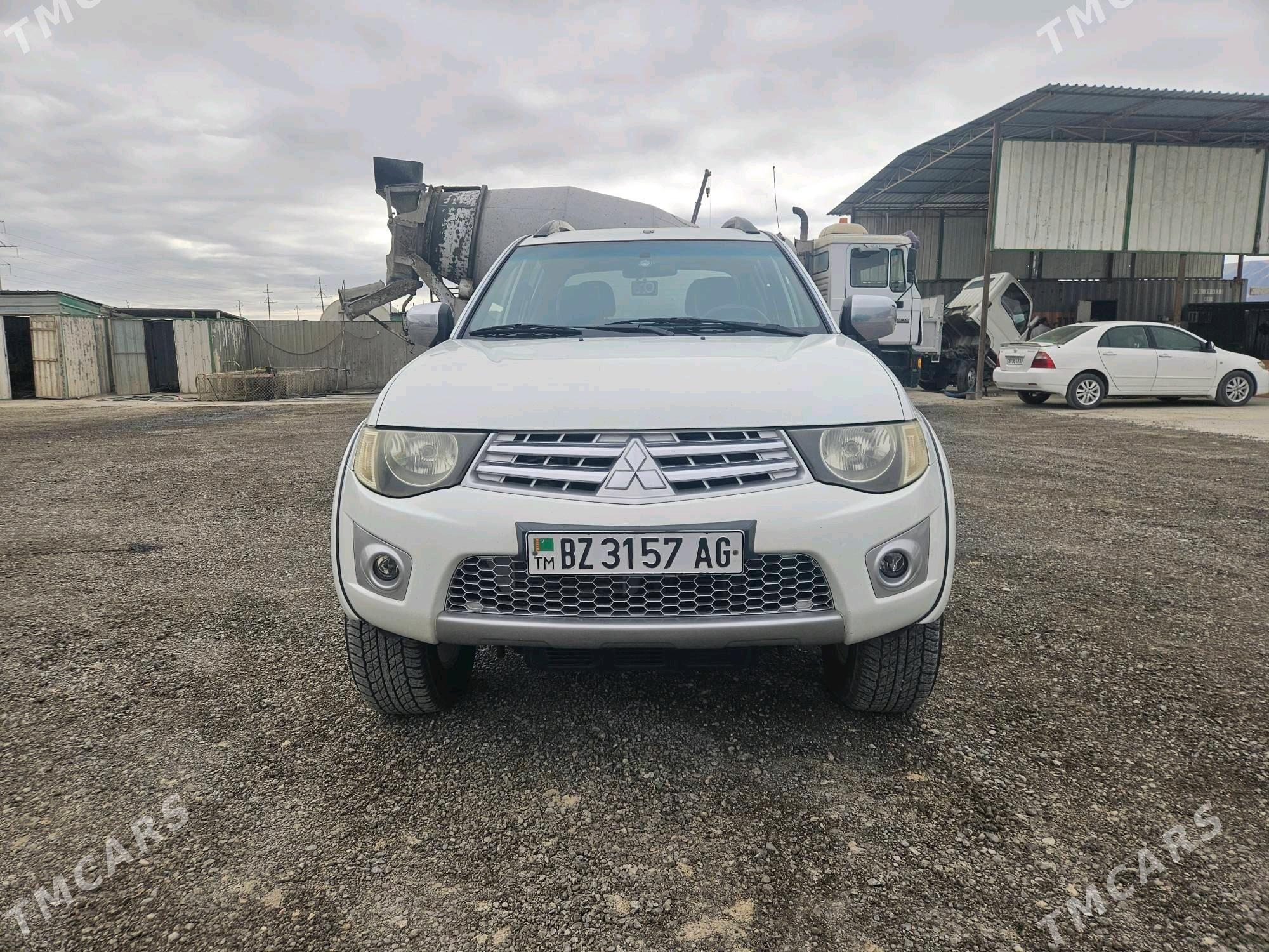 Mitsubishi L200 2012 - 200 000 TMT - Büzmeýin - img 6