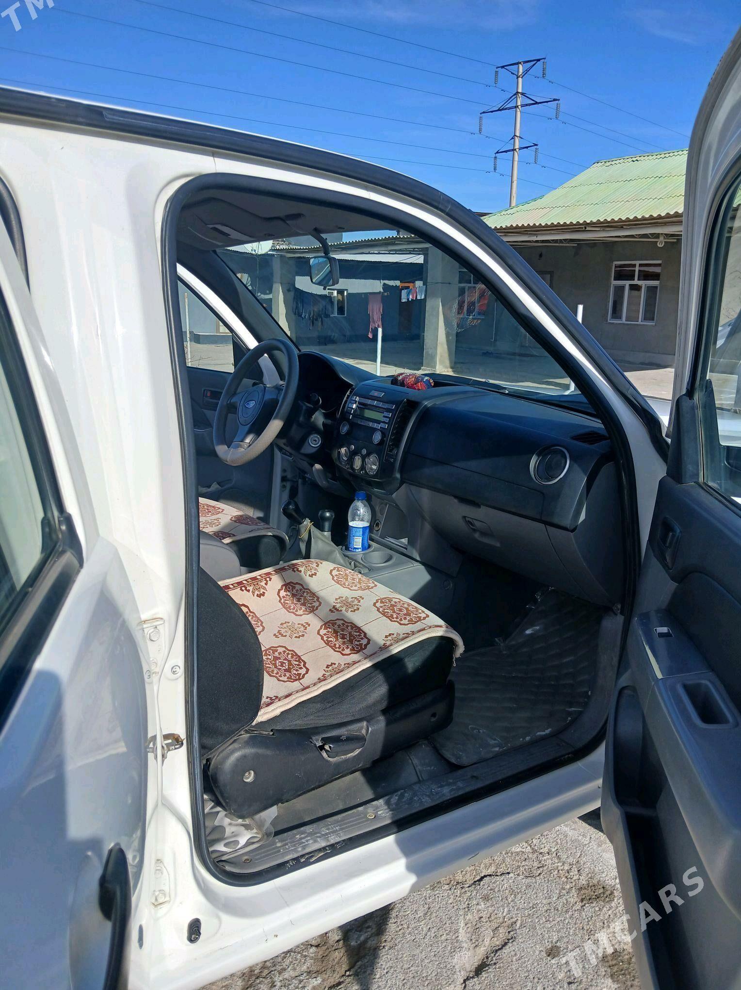 Ford Ranger 2008 - 160 000 TMT - Garadamak - img 3