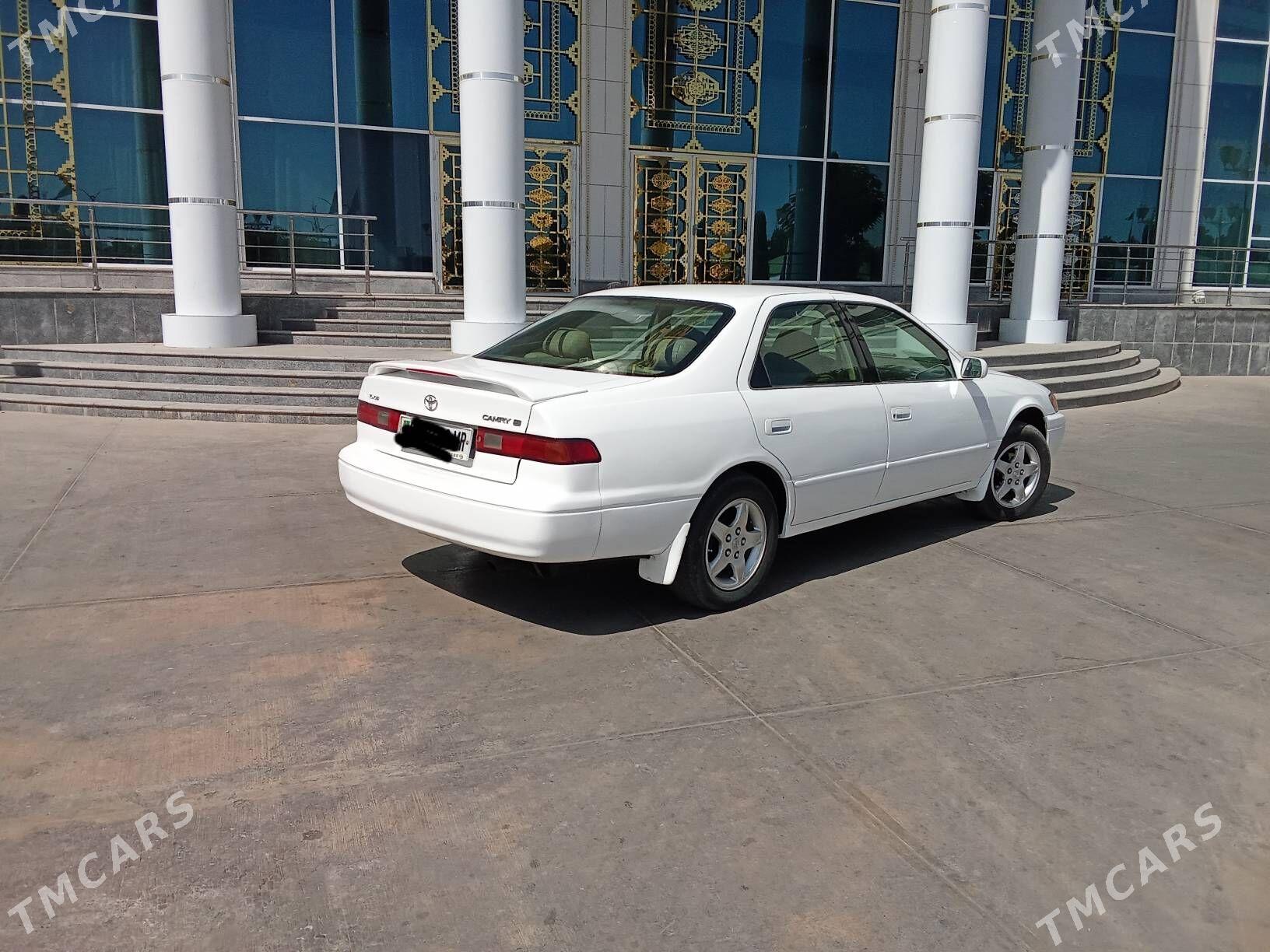 Toyota Camry 1998 - 125 000 TMT - Мары - img 2