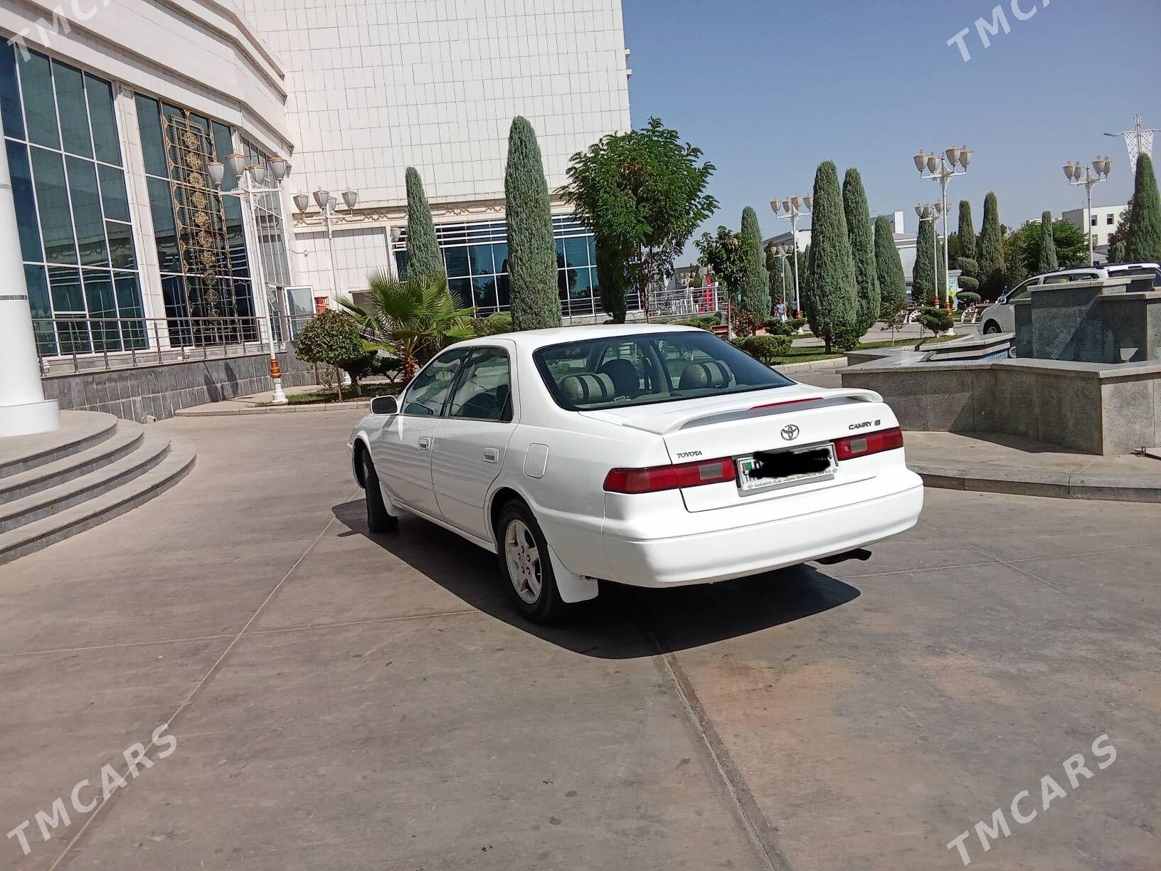 Toyota Camry 1998 - 125 000 TMT - Мары - img 4