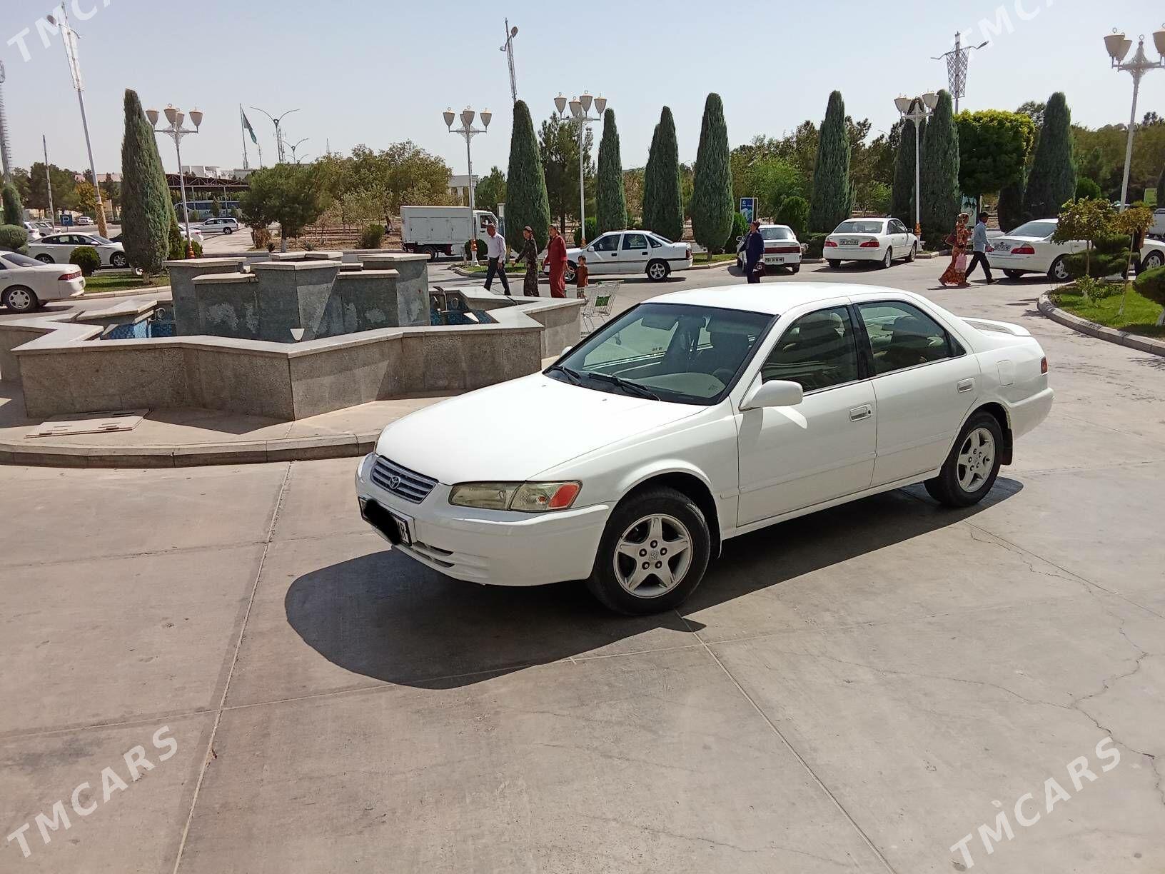 Toyota Camry 1998 - 125 000 TMT - Мары - img 3
