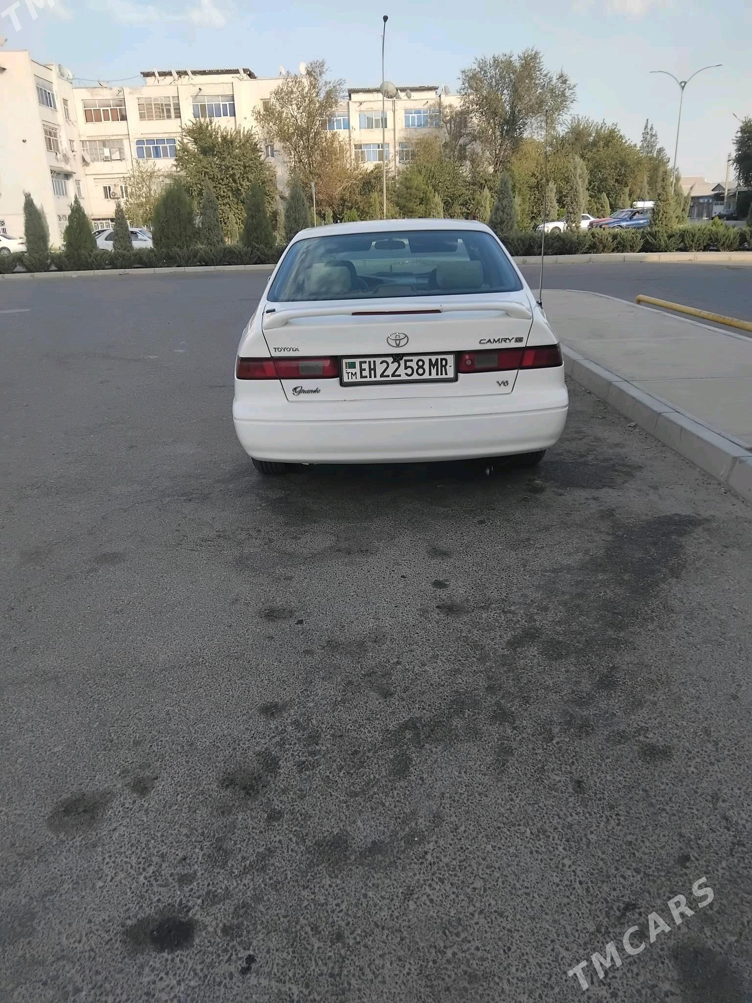 Toyota Camry 1998 - 120 000 TMT - Мары - img 2