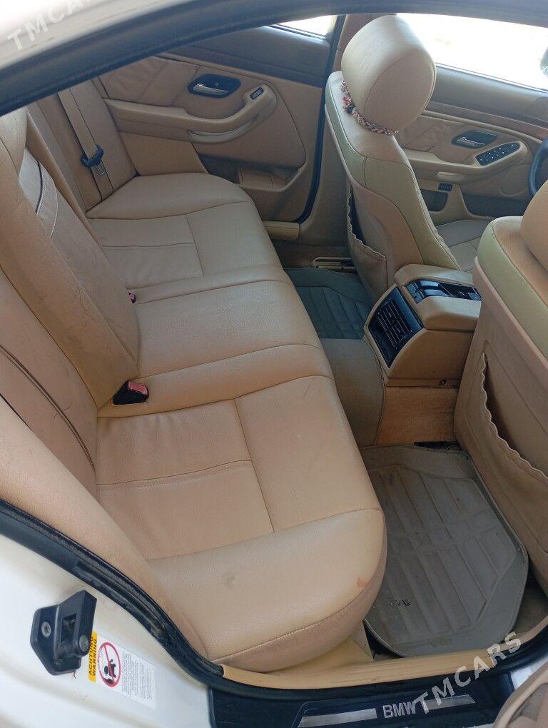 BMW 5 Series 2002 - 90 000 TMT - Достлук - img 2