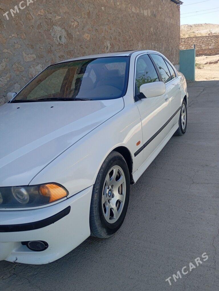 BMW 5 Series 2002 - 90 000 TMT - Достлук - img 5