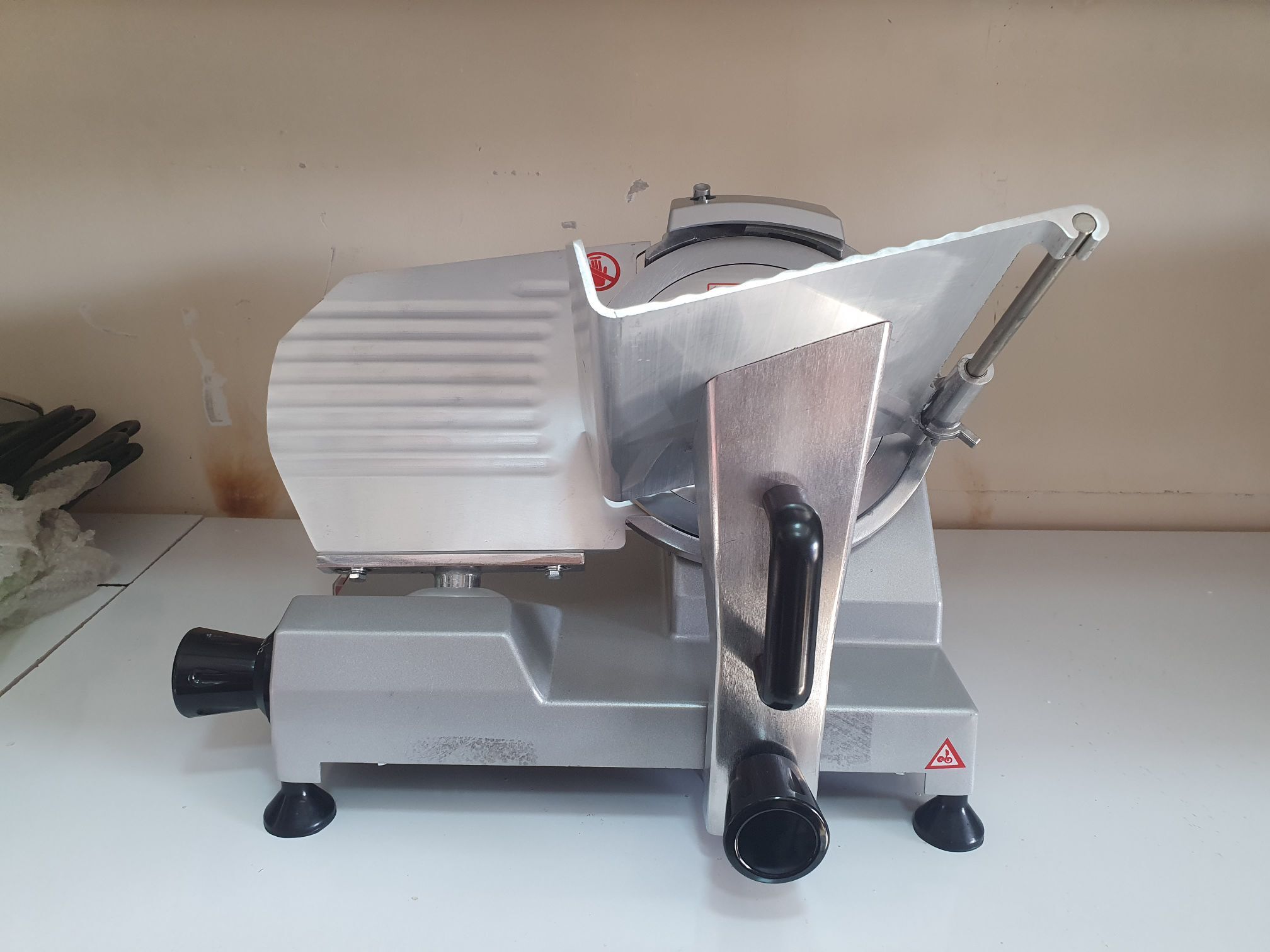 Slayser kolbasa kesyan - "Altyn Asyr" Gündogar bazary (Jygyllyk) - img 6