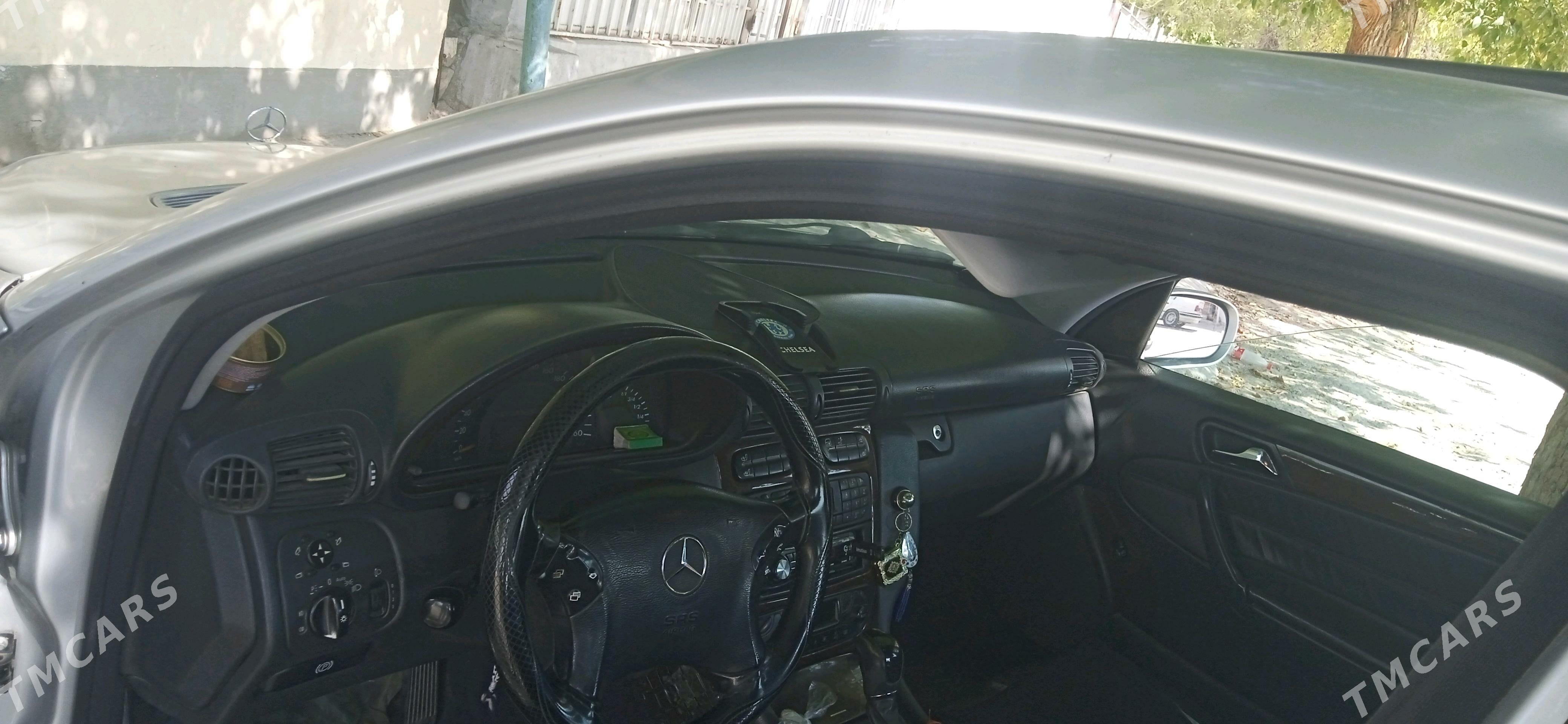 Mercedes-Benz C-Class 2002 - 80 000 TMT - Balkanabat - img 2