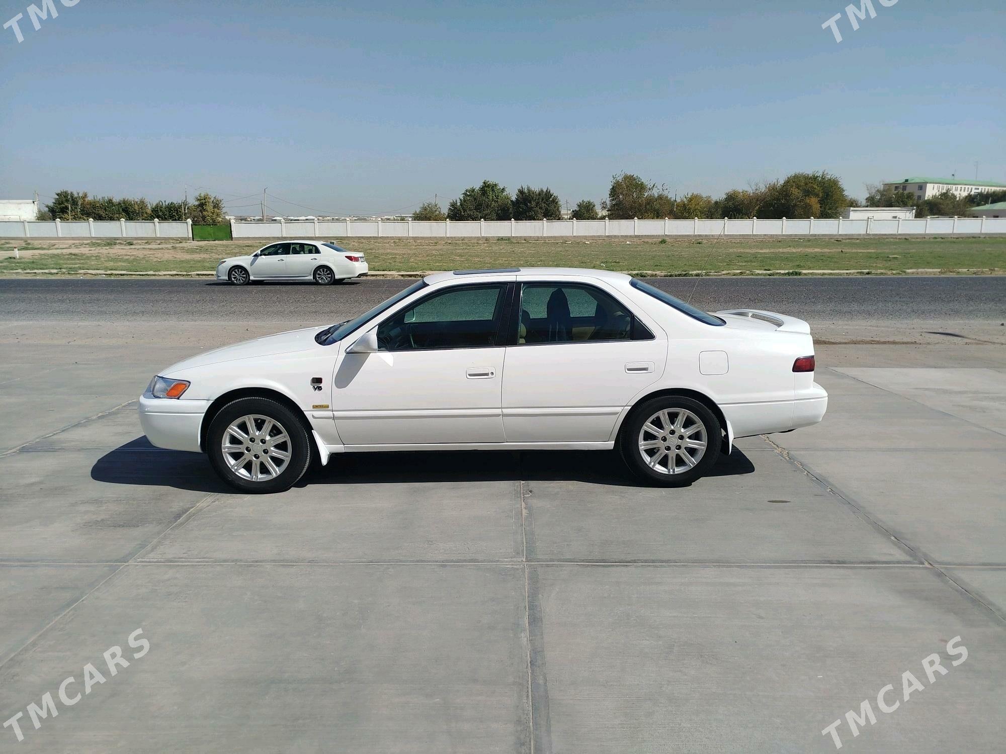 Toyota Camry 1999 - 126 000 TMT - Мары - img 7