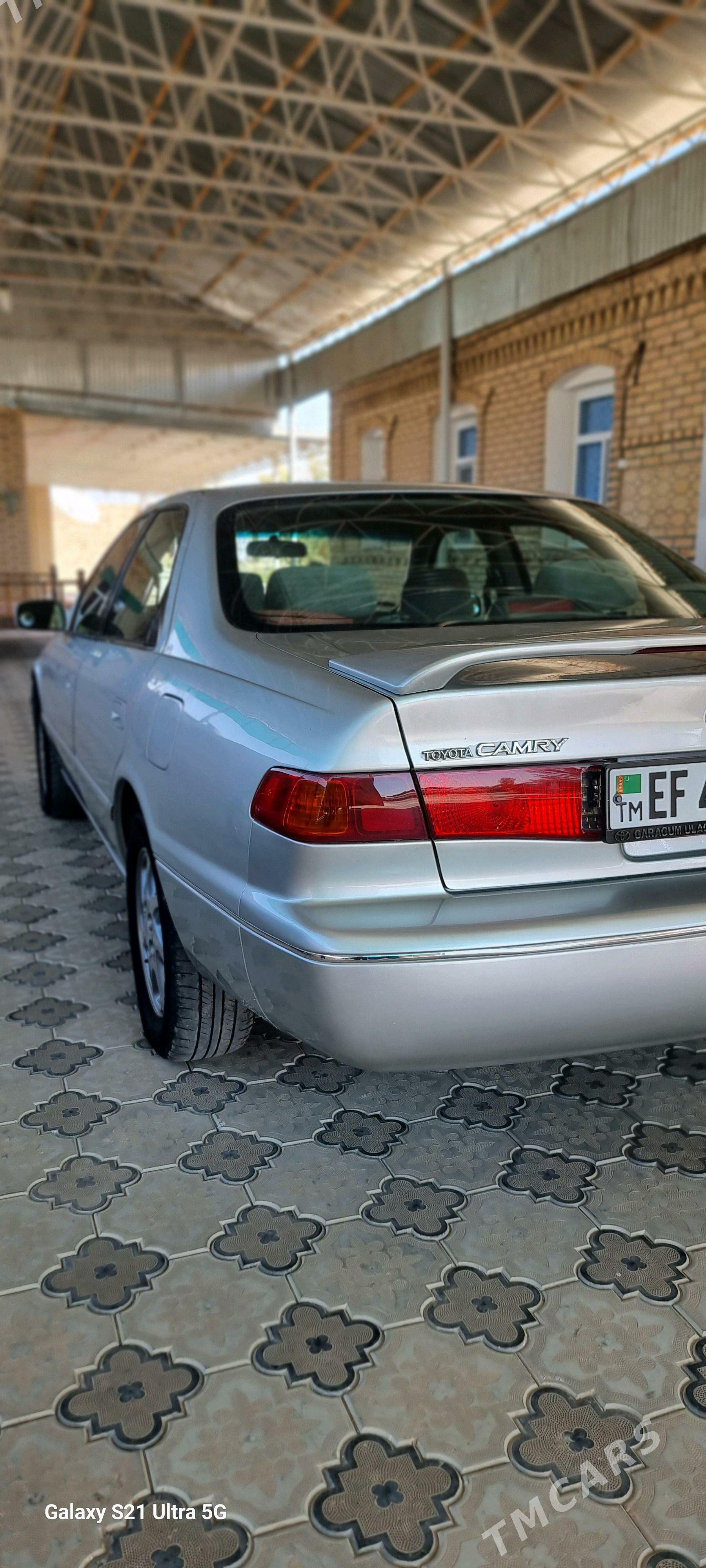 Toyota Camry 2000 - 135 000 TMT - Байрамали - img 4
