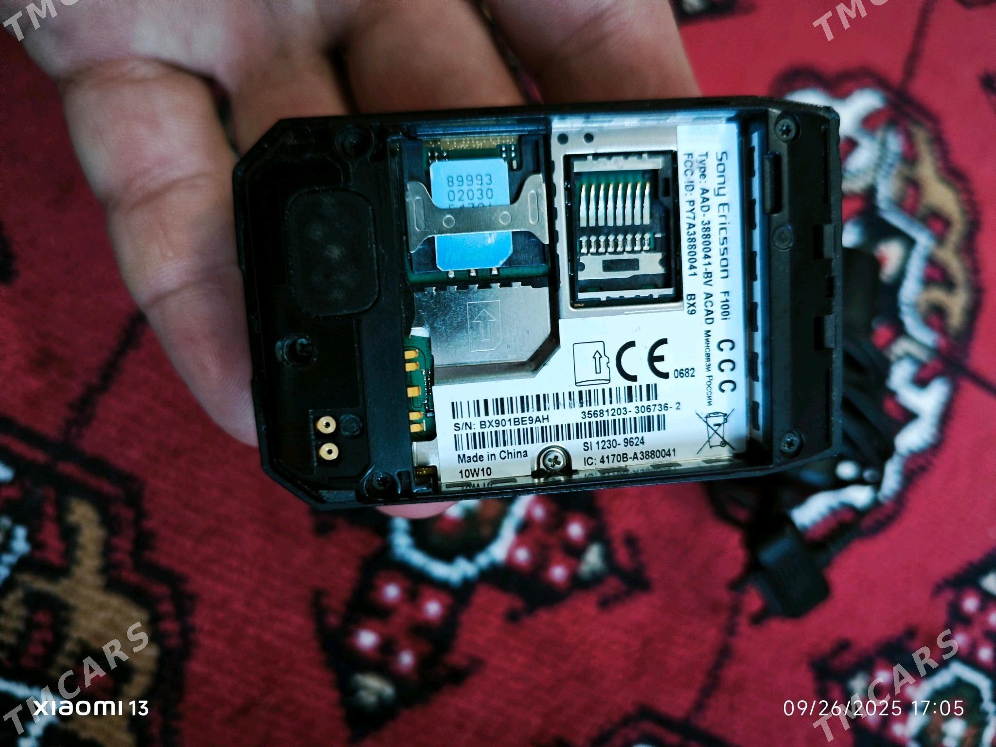 SONY ERICSON F100i - Ашхабад - img 4