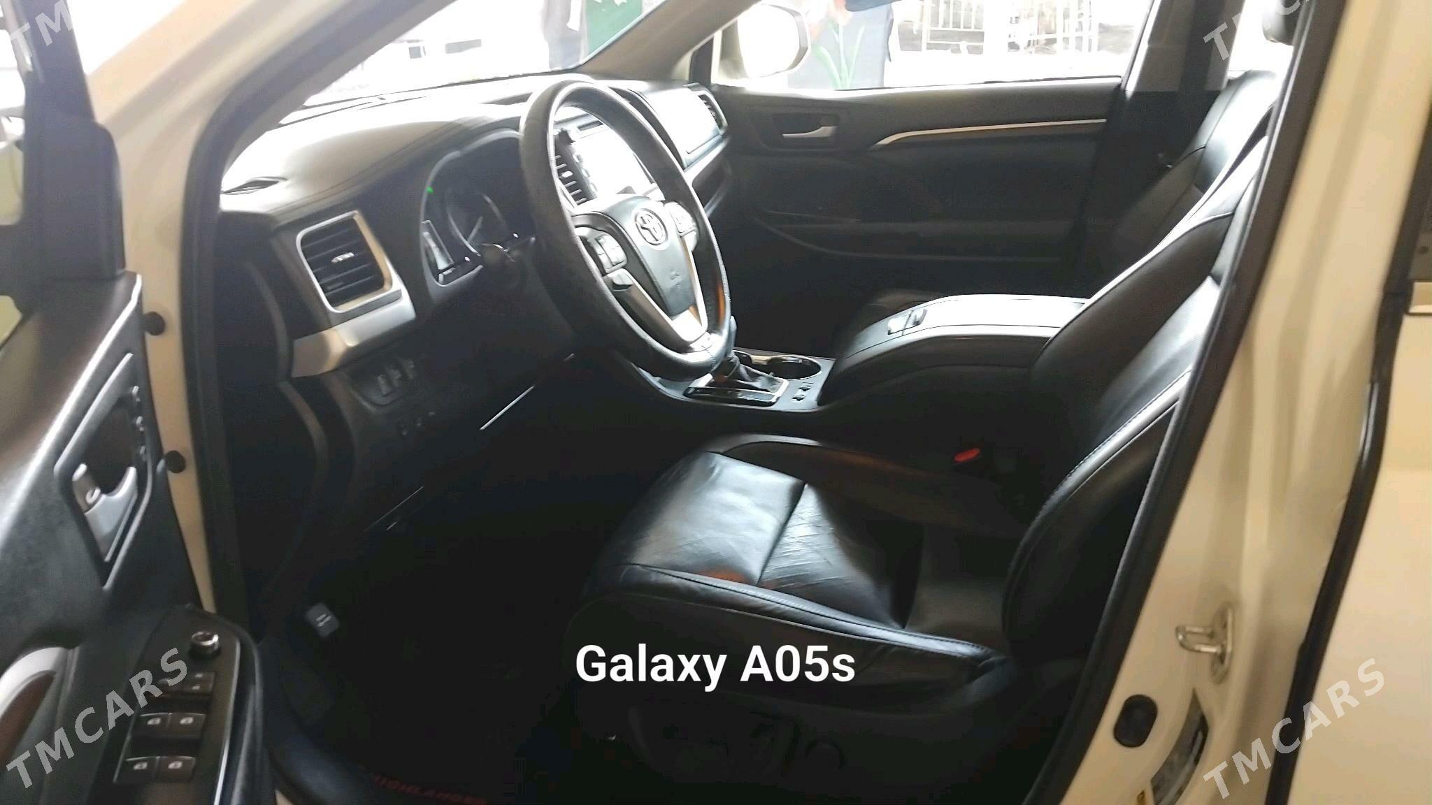 Toyota Highlander 2016 - 430 000 TMT - Aşgabat - img 4