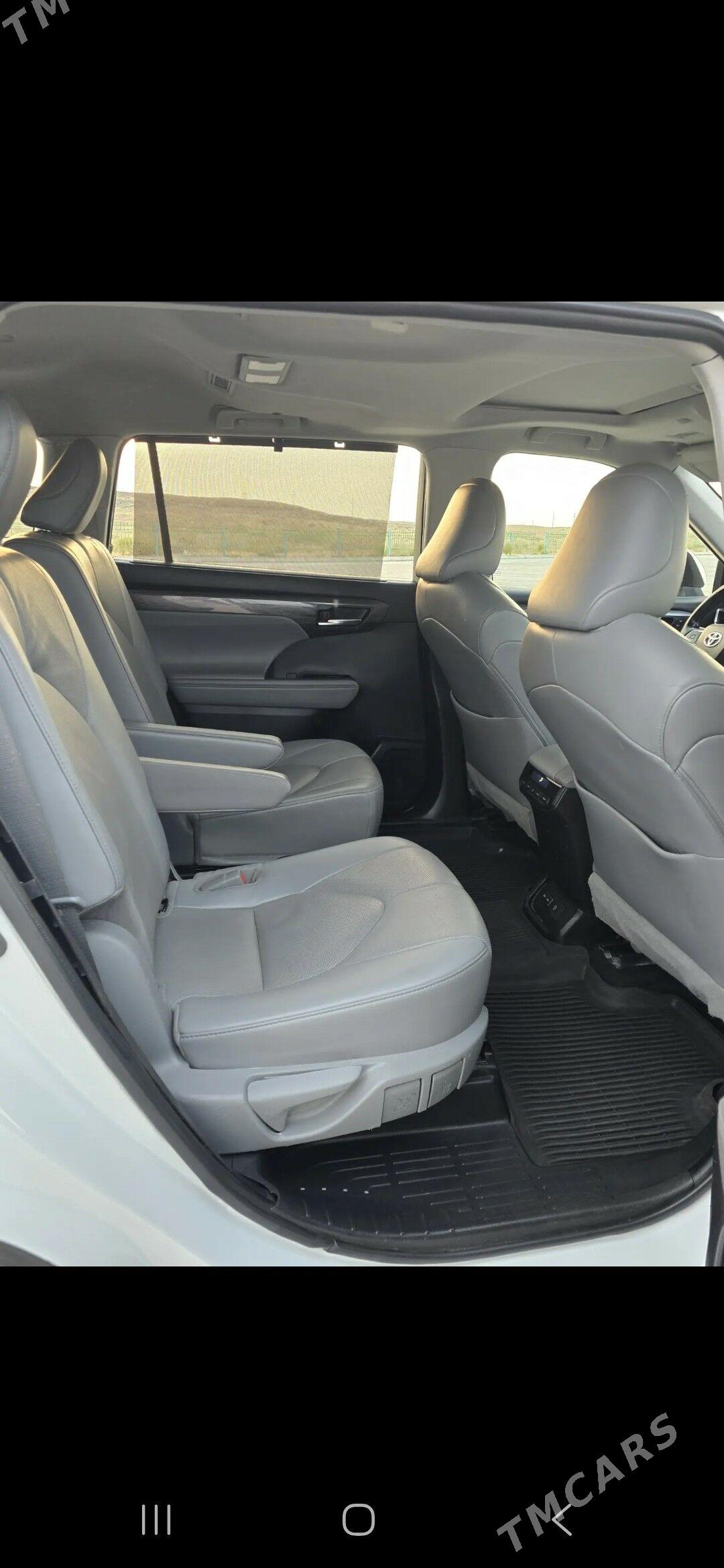 Toyota Highlander 2022 - 490 000 TMT - Ашхабад - img 3