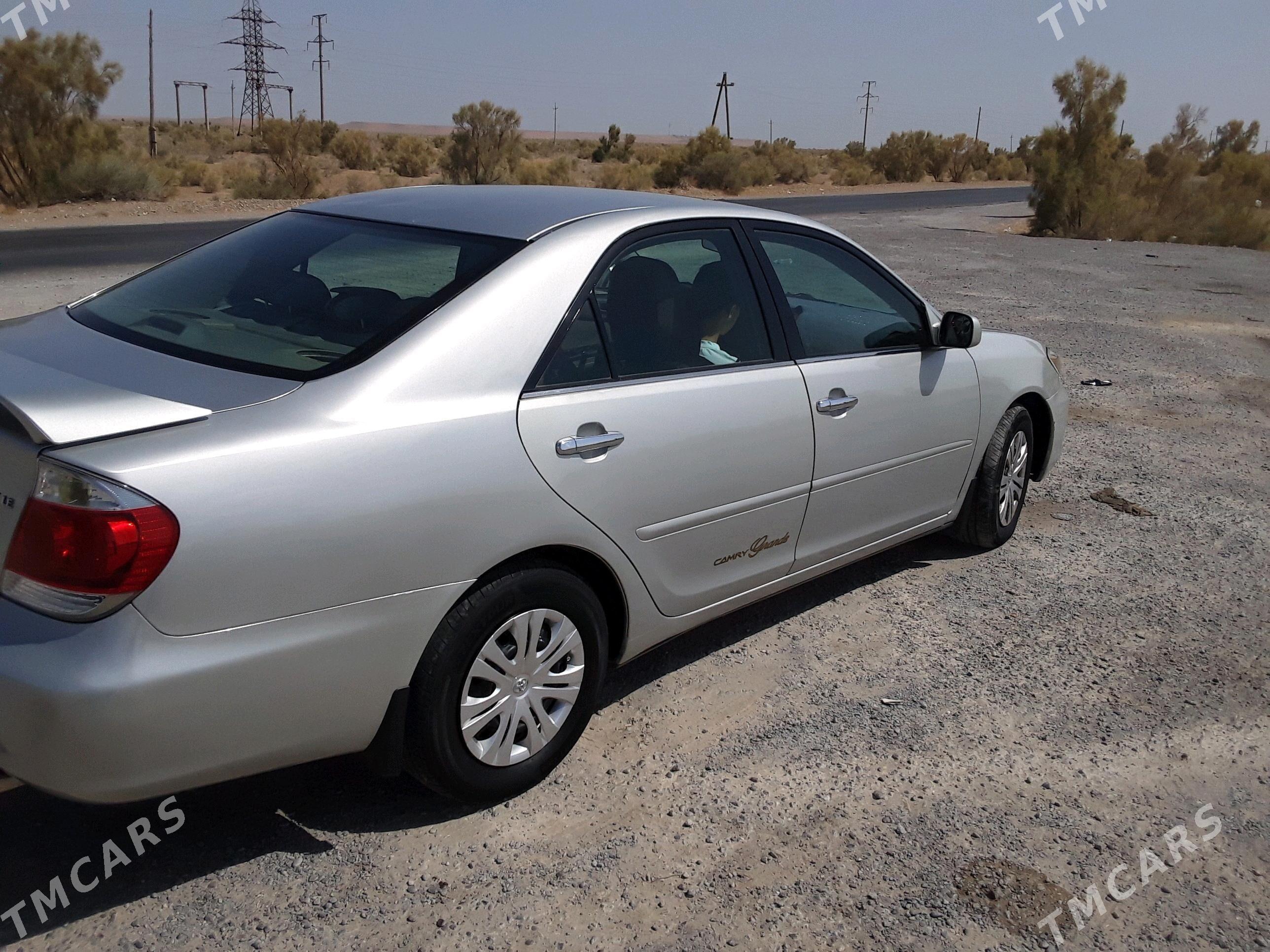 Toyota Camry 2005 - 160 000 TMT - Dänew - img 4