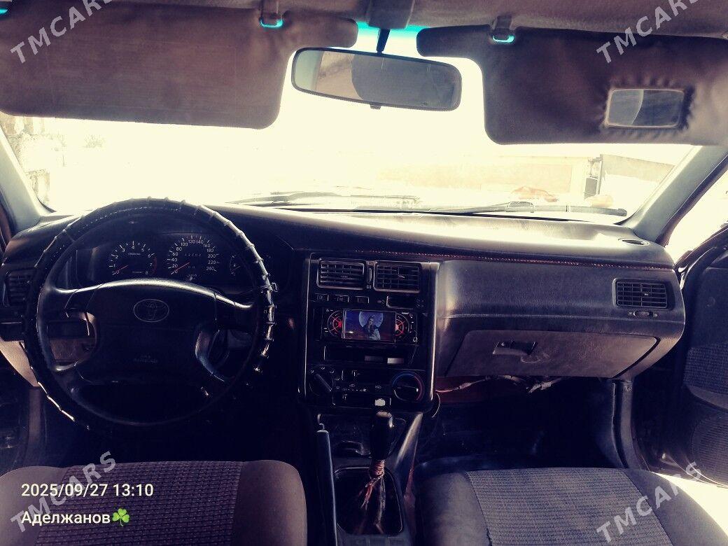 Toyota Carina 1995 - 62 000 TMT - Магданлы - img 5