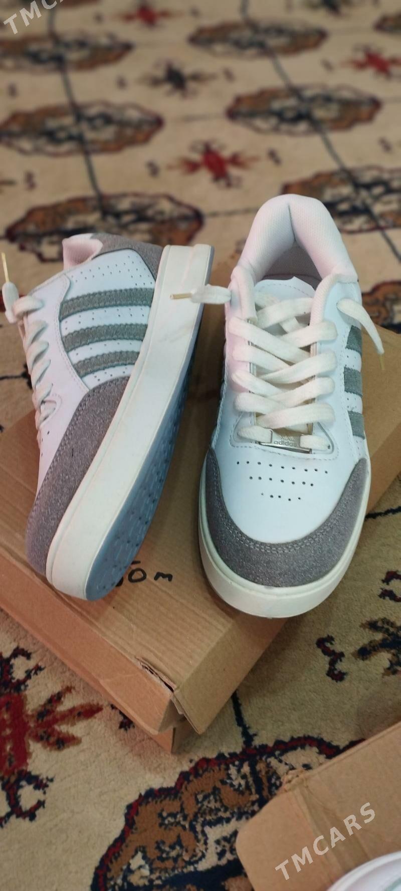 Adidas krasowka - Aşgabat - img 2