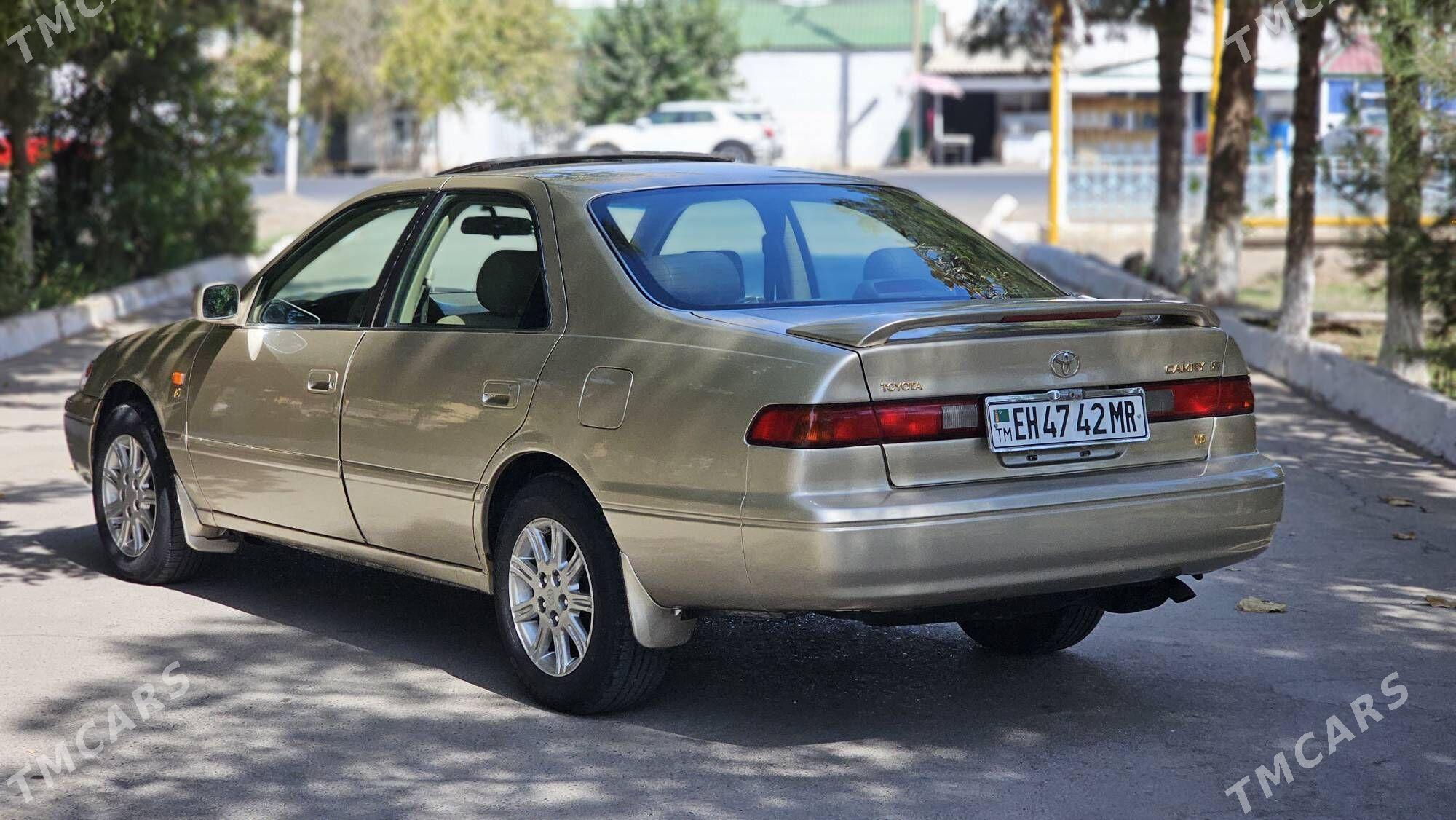 Toyota Camry 1997 - 150 000 TMT - Мары - img 3