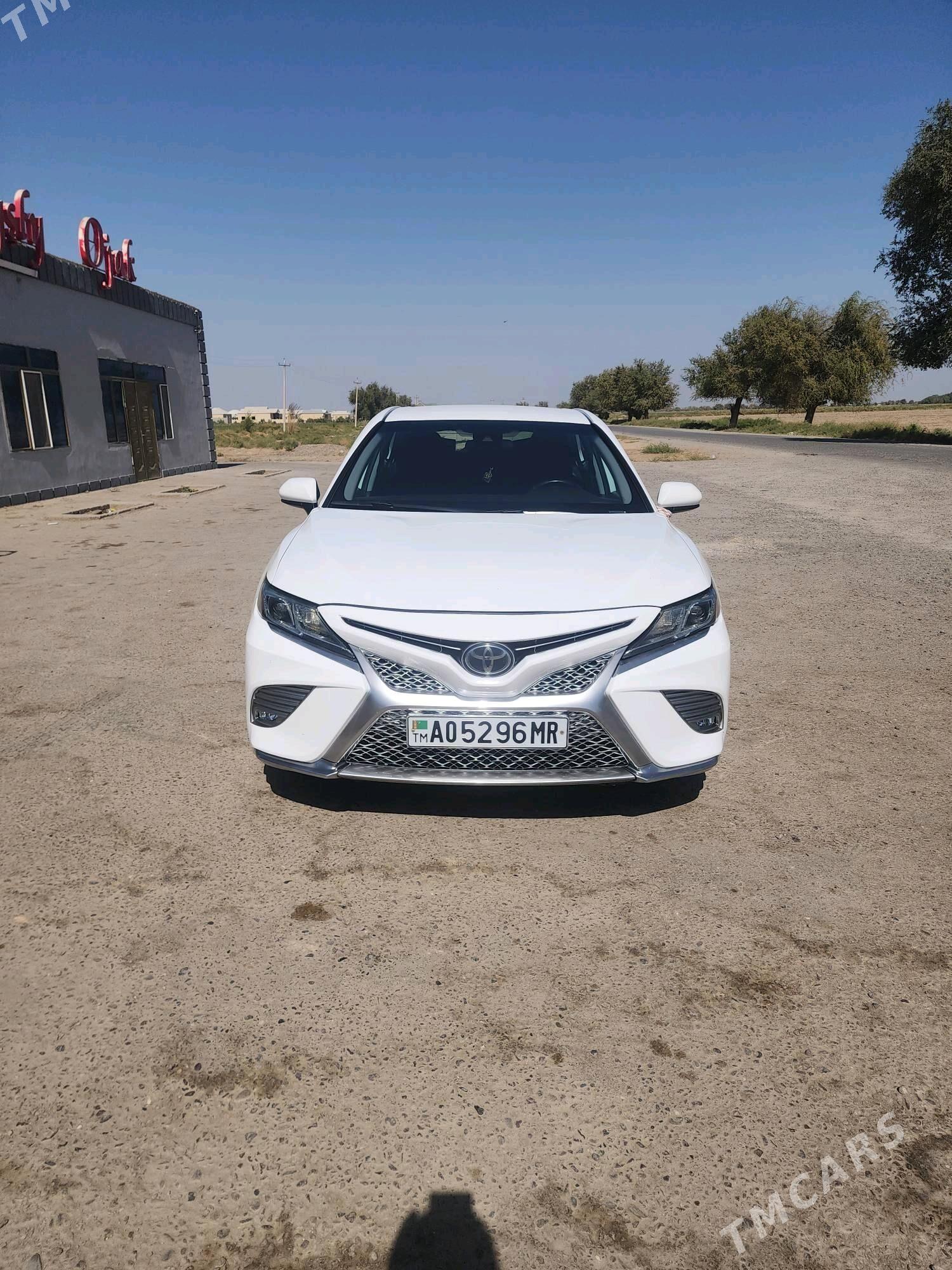Toyota Camry 2019 - 320 000 TMT - Сакарчага - img 2