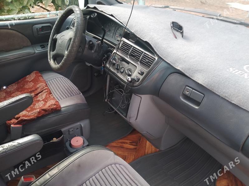 Toyota Sienna 2000 - 140 000 TMT - Байрамали - img 6