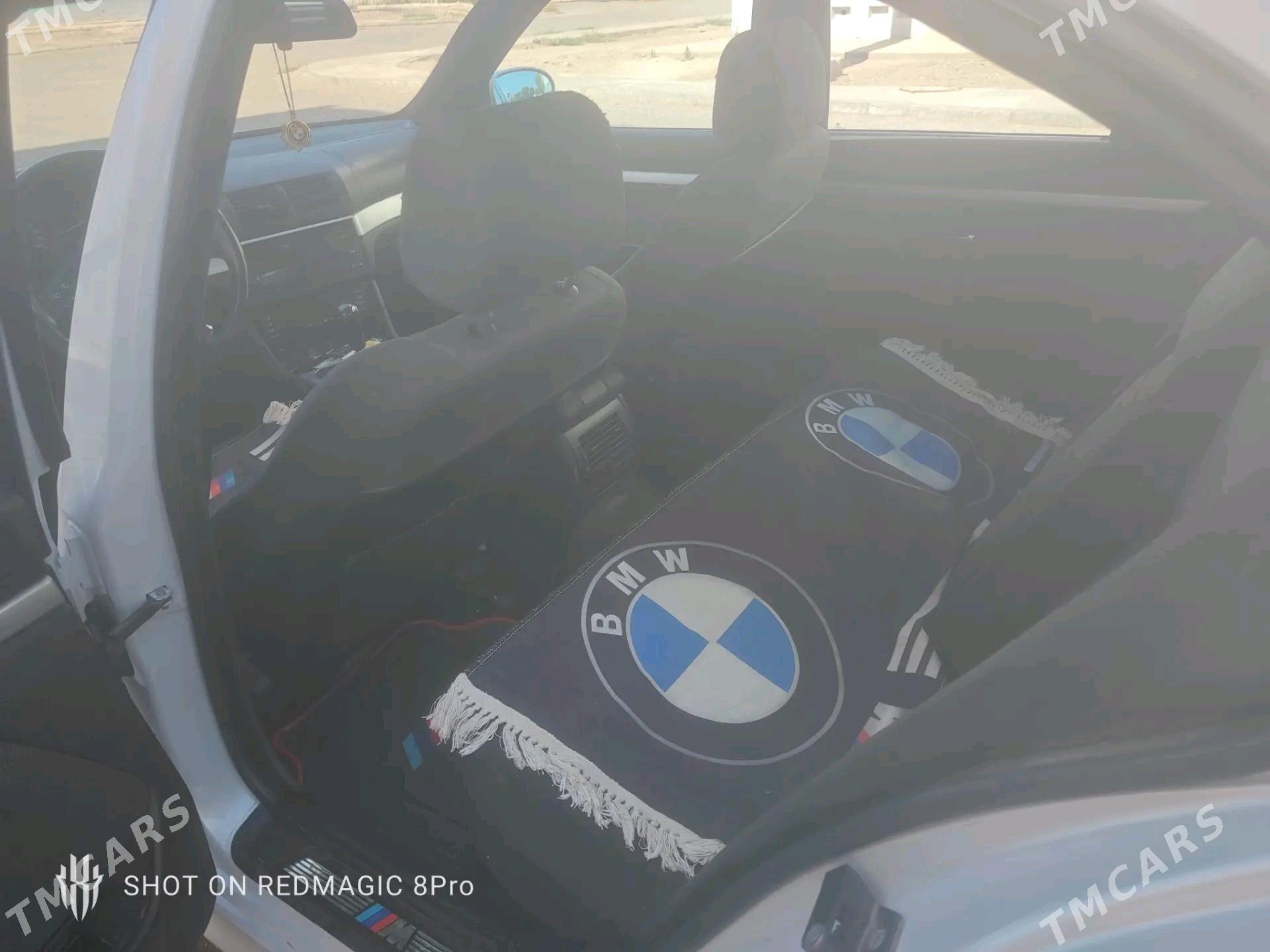 BMW 528 2000 - 120 000 TMT - Дашогуз - img 2