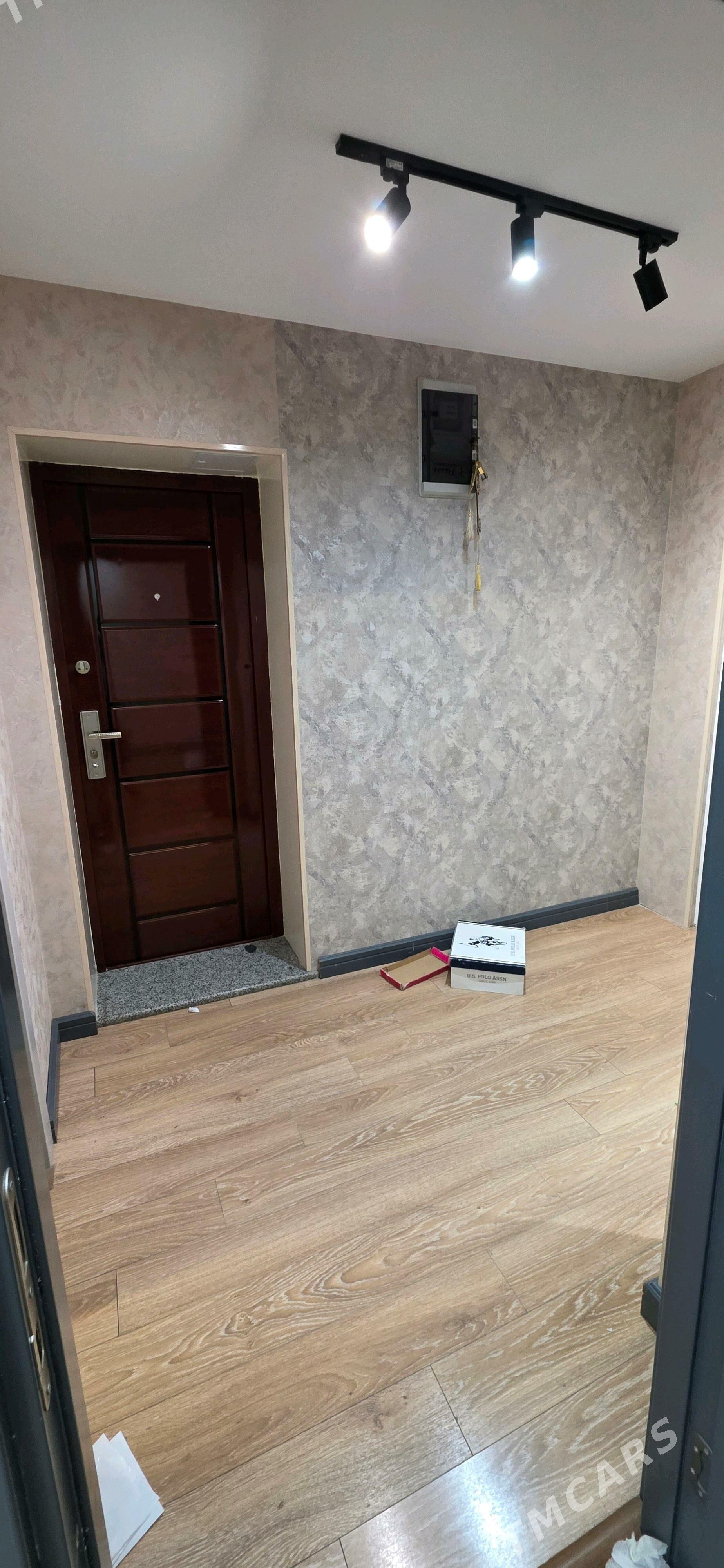 6 mkr 2 komnat - 6 мкр - img 1