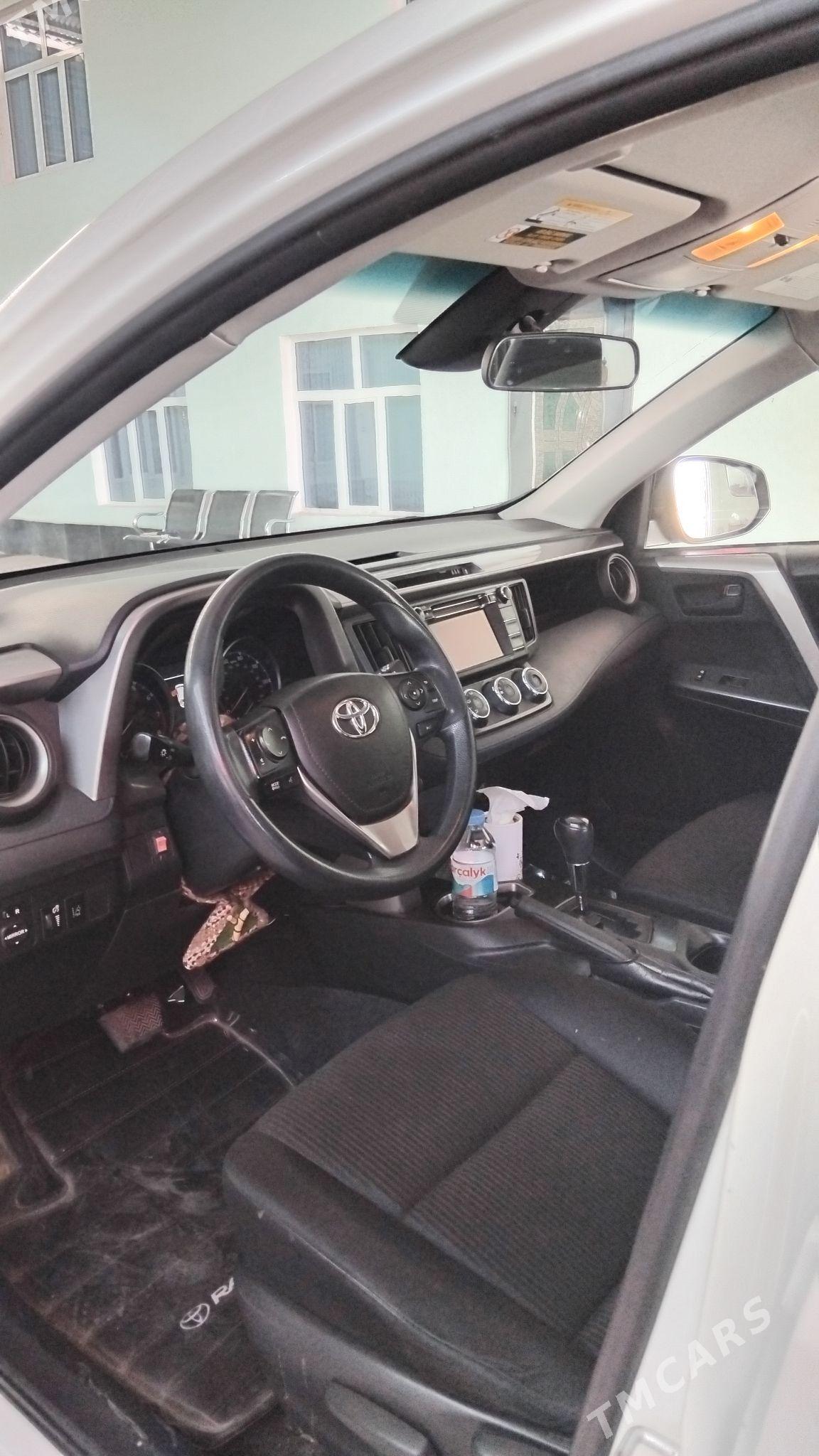 Toyota RAV4 2017 - 290 000 TMT - Кипджак - img 2